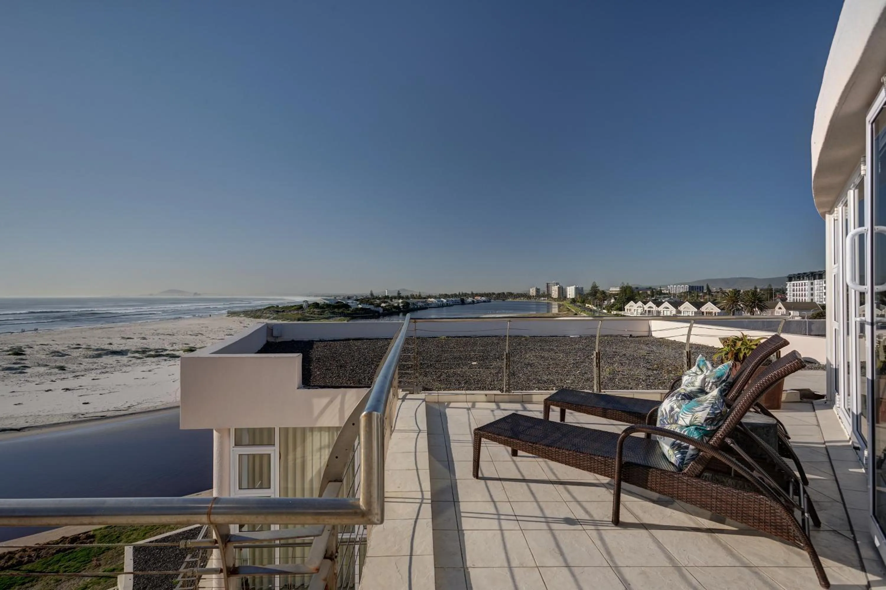 Cape Beach Penthouse