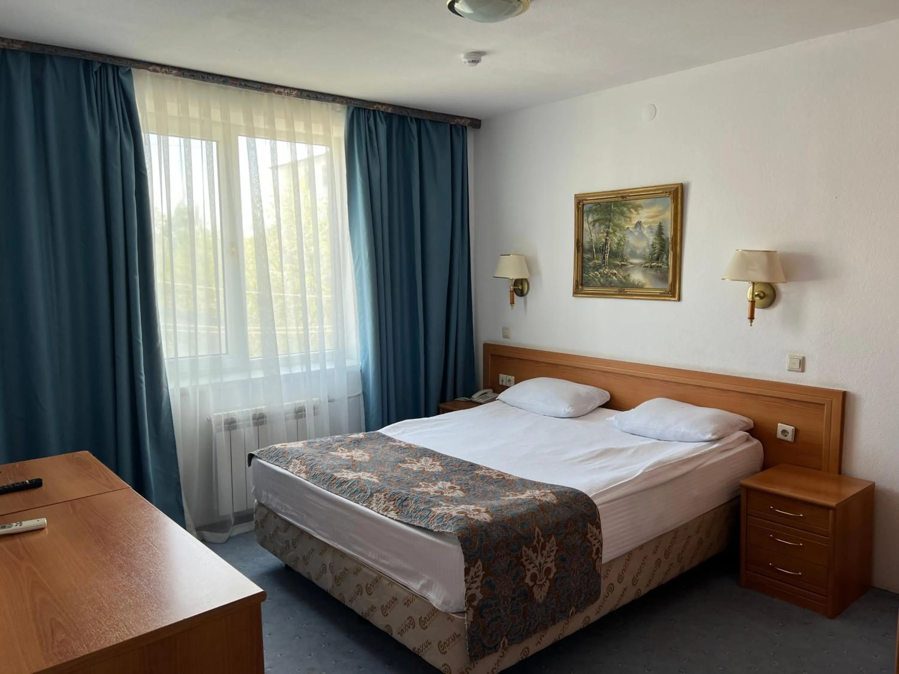 Bedroom in Green Hotel