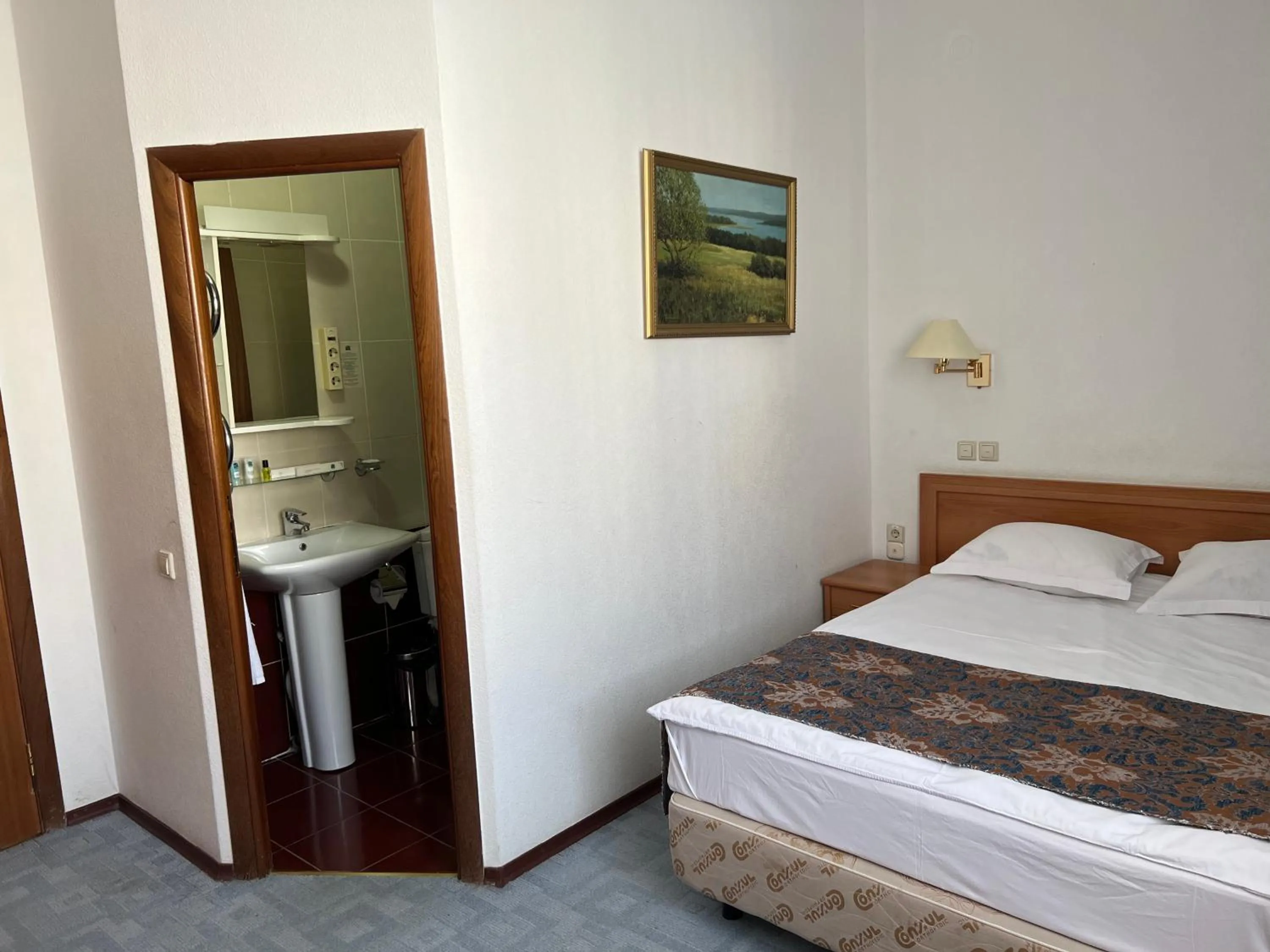 Bathroom in Green Hotel