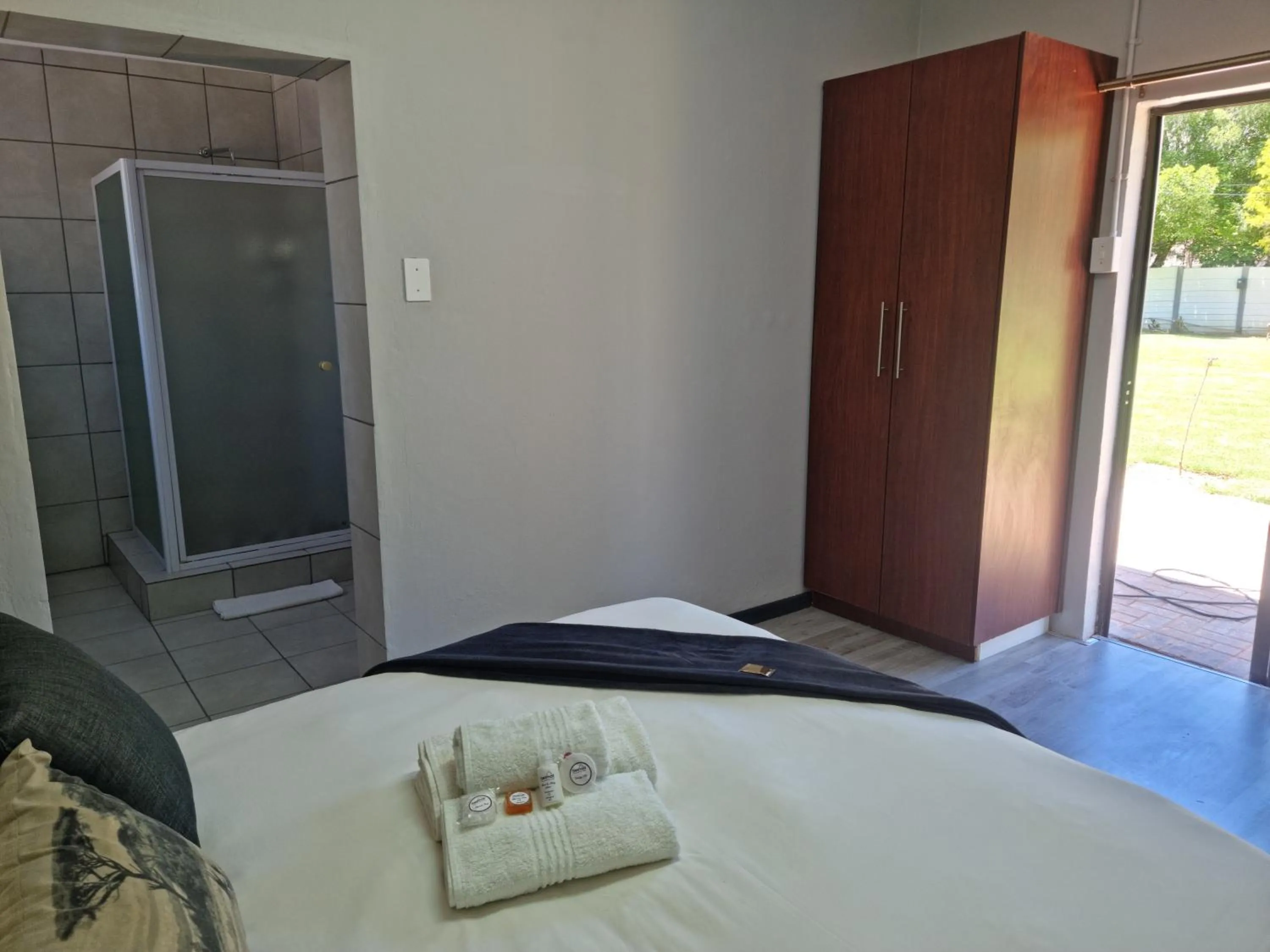 Bedroom, Bed in Heimat Guesthouse