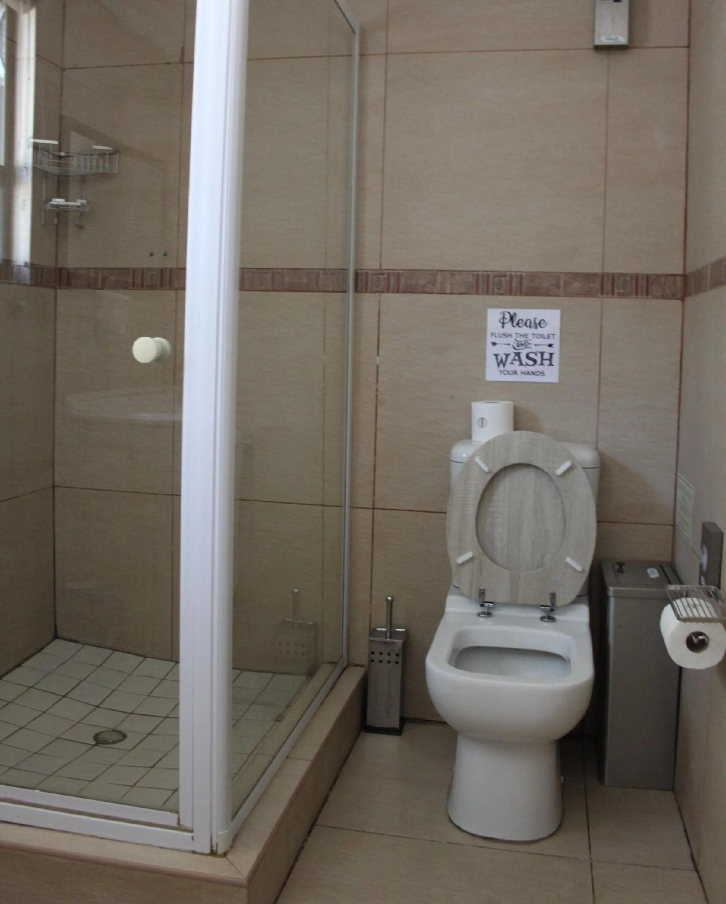 Toilet in Heimat Guesthouse