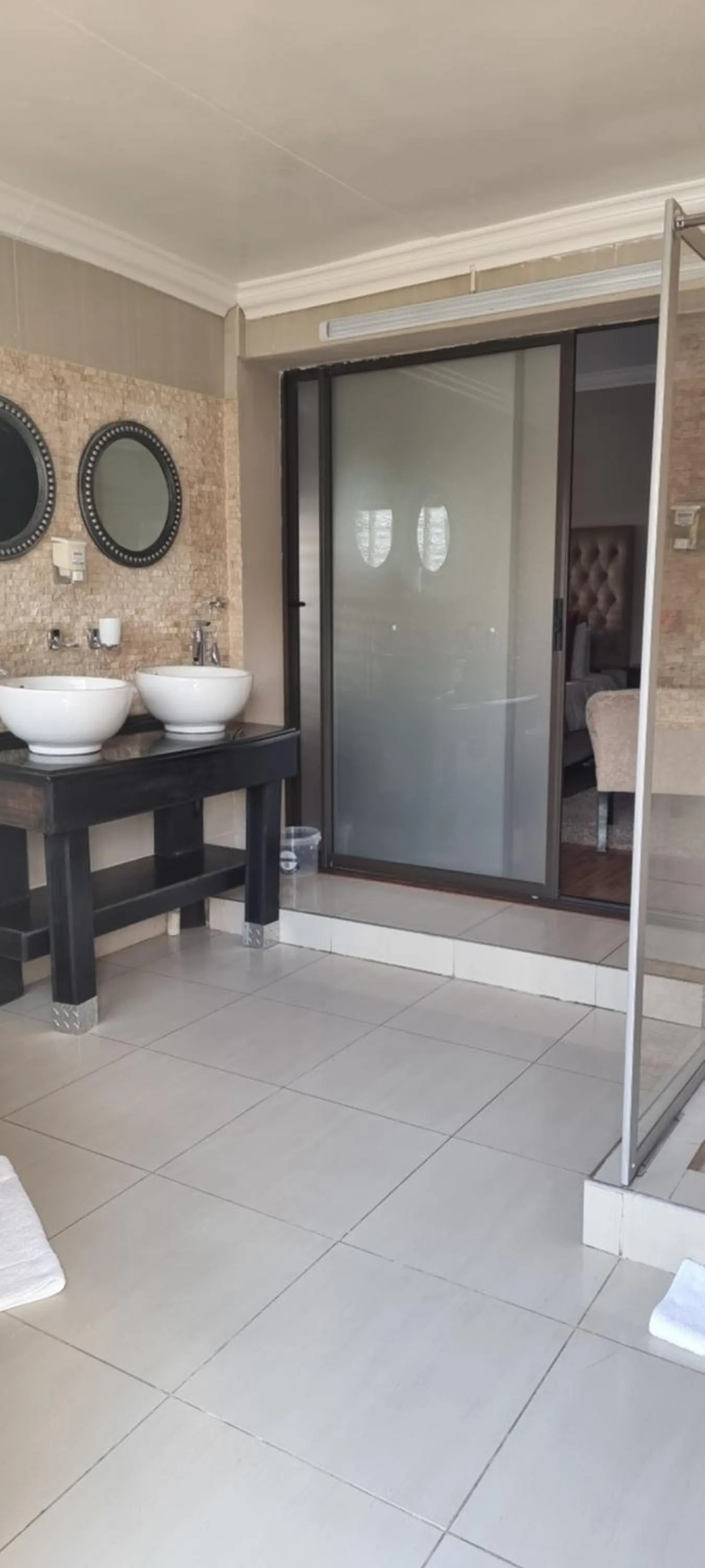 Bathroom in Heimat Guesthouse