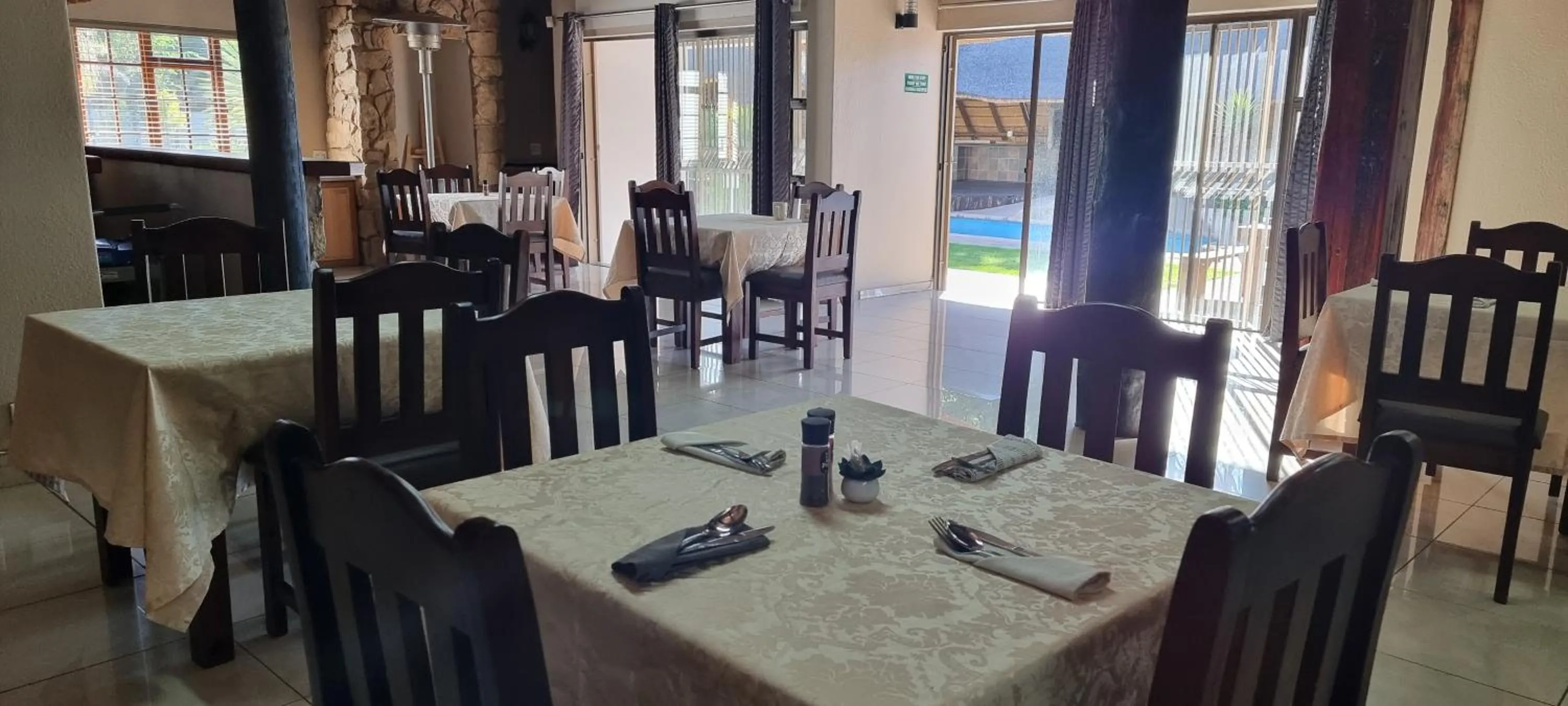 Dining area in Heimat Guesthouse