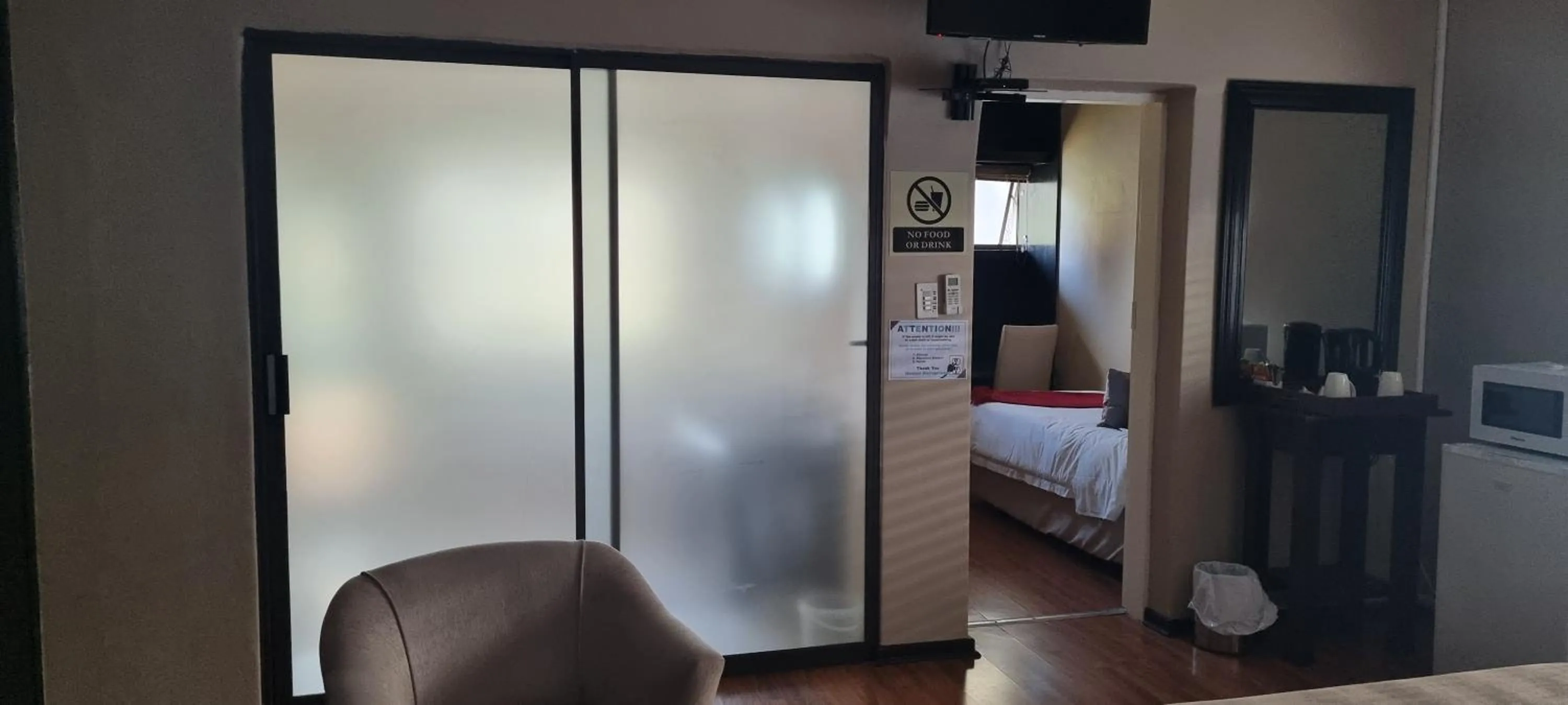 View (from property/room), Bed in Heimat Guesthouse