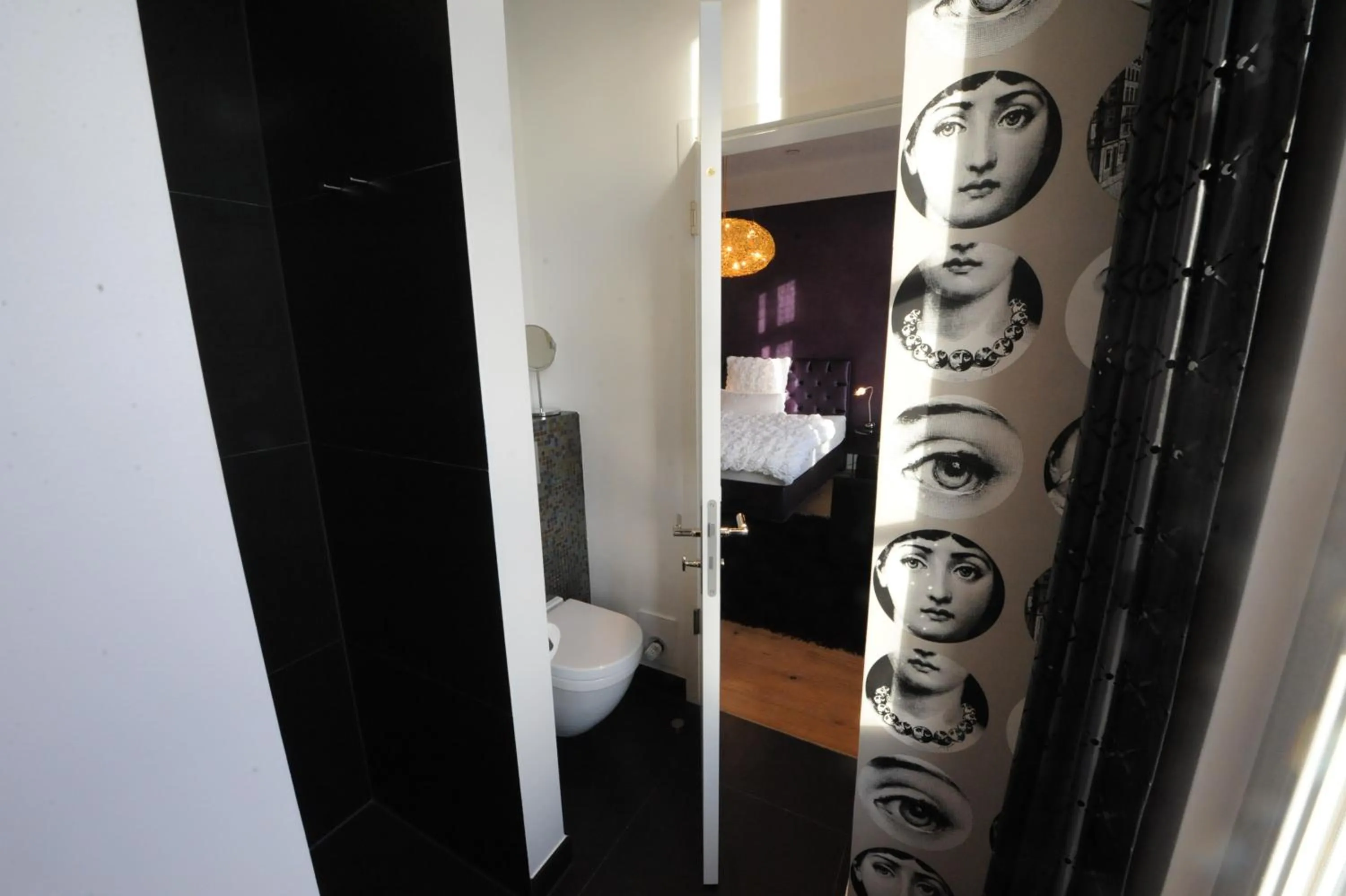 Bathroom, Bed in Designhotel Rosenbohm