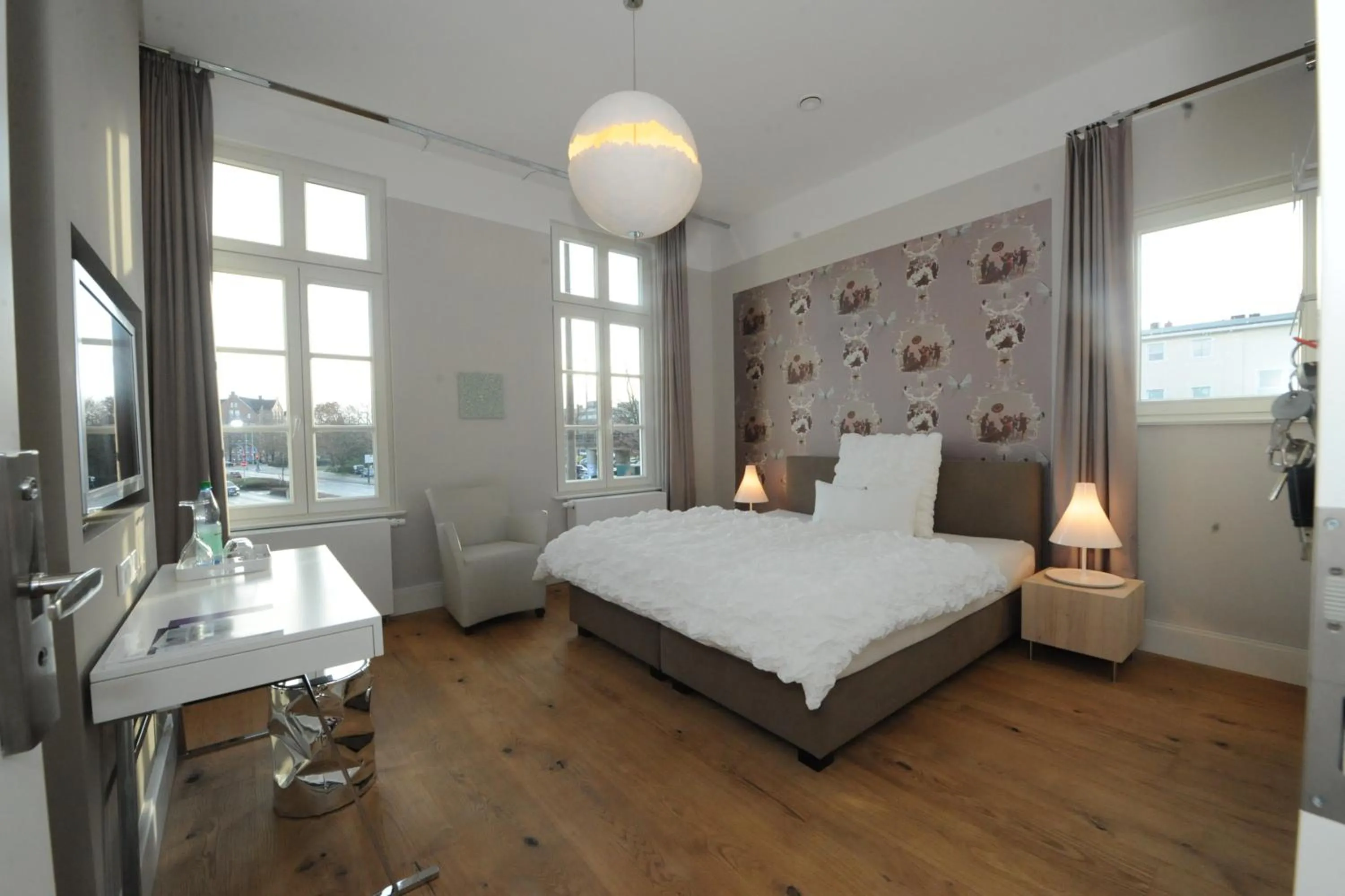 Photo of the whole room, Bed in Designhotel Rosenbohm