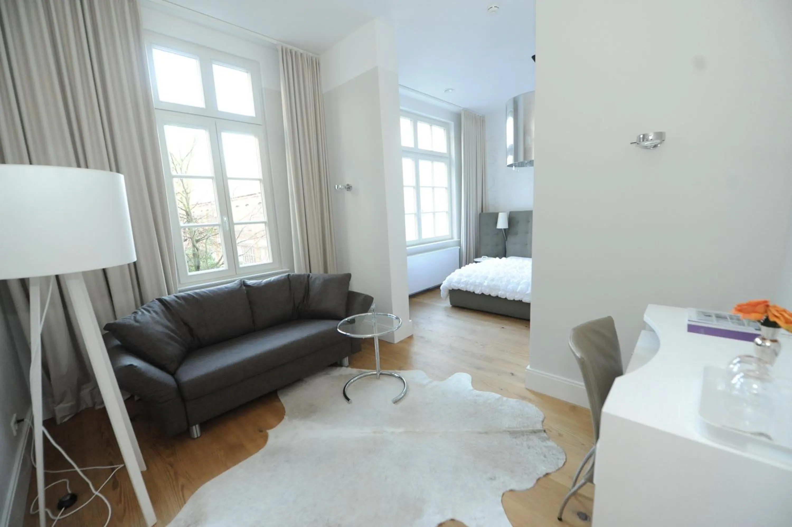 Seating area, Bed in Designhotel Rosenbohm