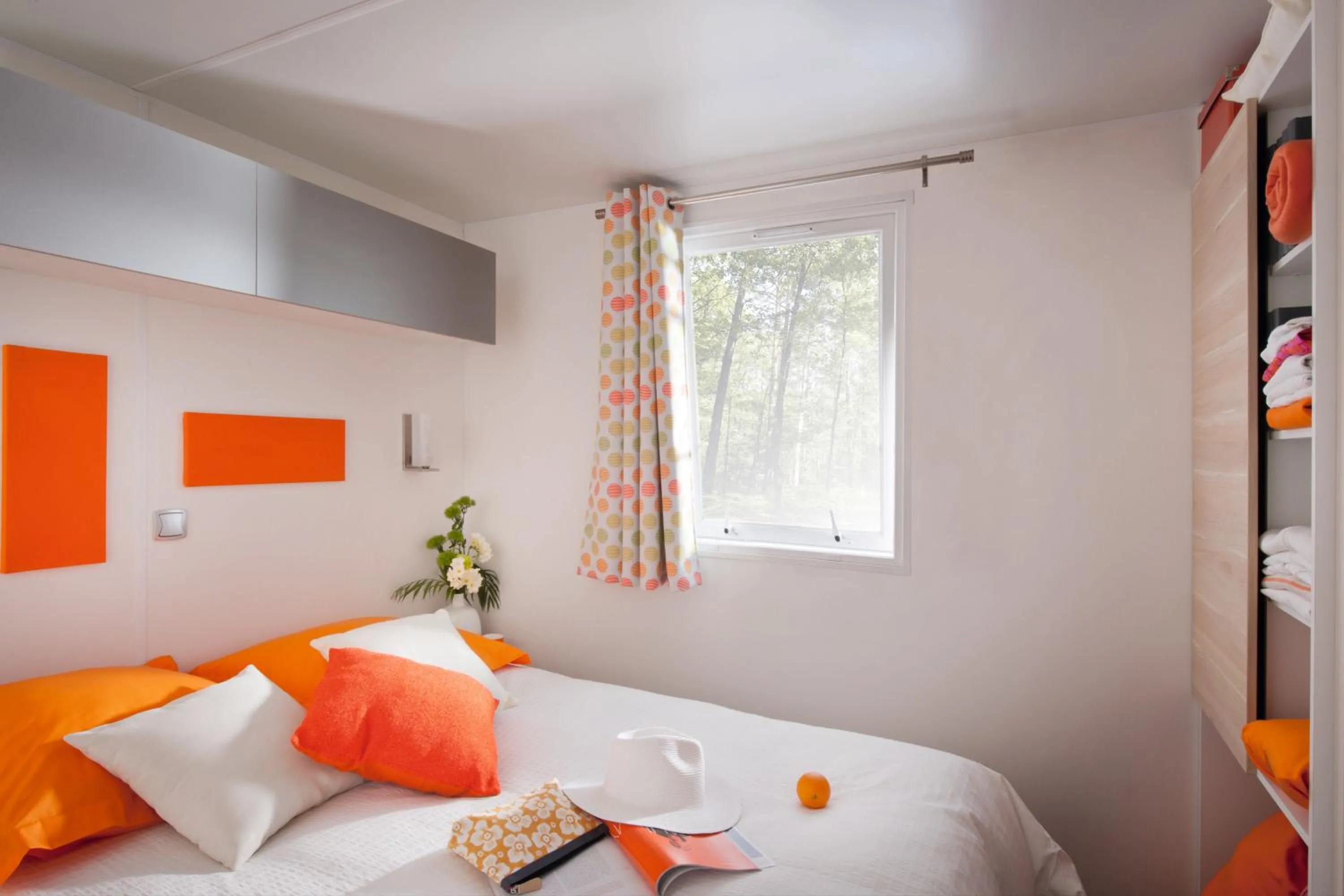 Photo of the whole room, Bed in Camping Les Jardins de la Mer