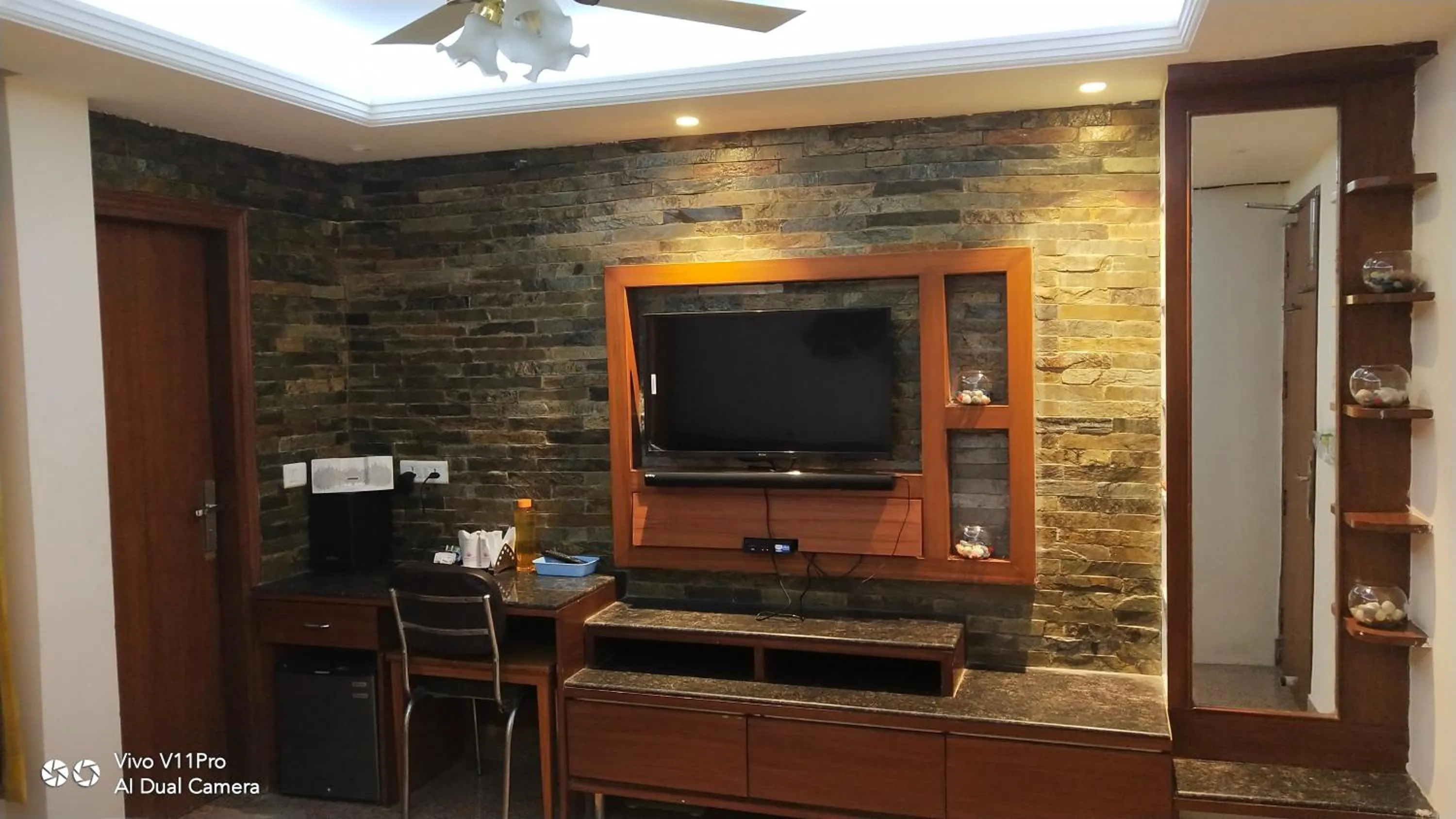 TV and multimedia in Stay @ 203