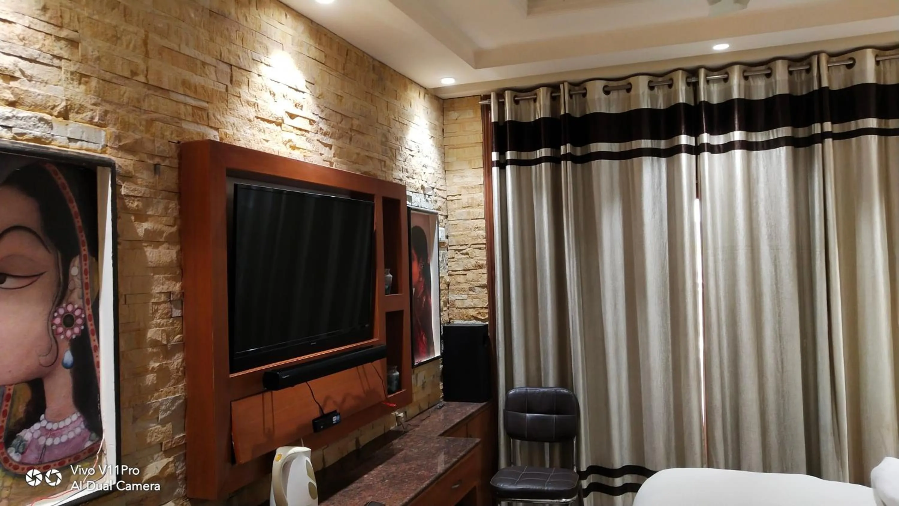 TV and multimedia in Stay @ 203