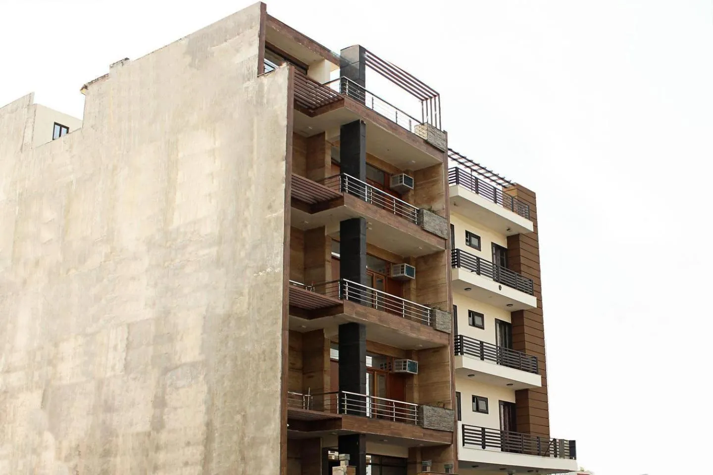 Property building in Stay @ 203