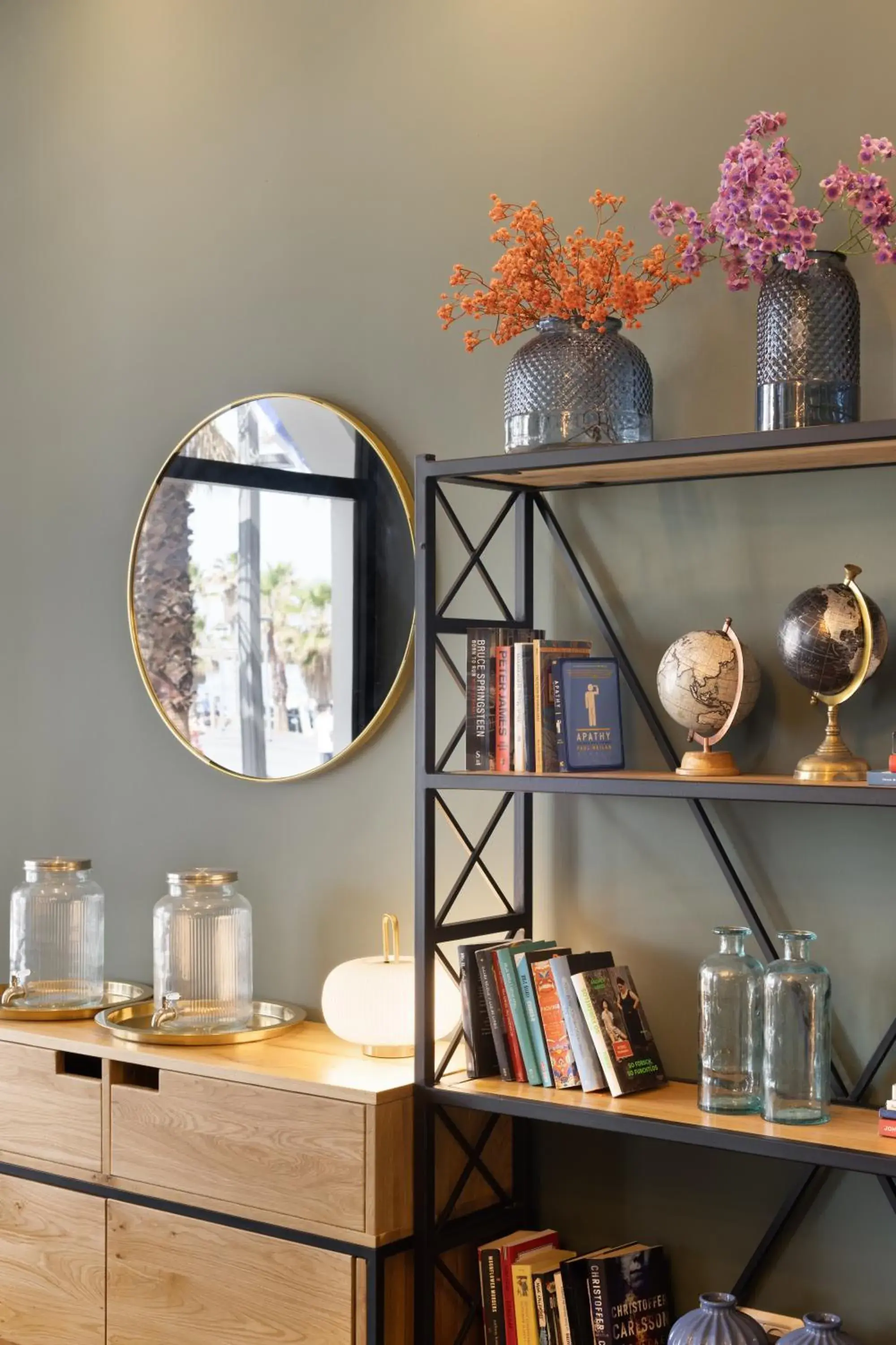 Lobby or reception in Residence Suites BY RAPHAEL HOTELS Lobby or reception in Residence Suites BY RAPHAEL HOTELS