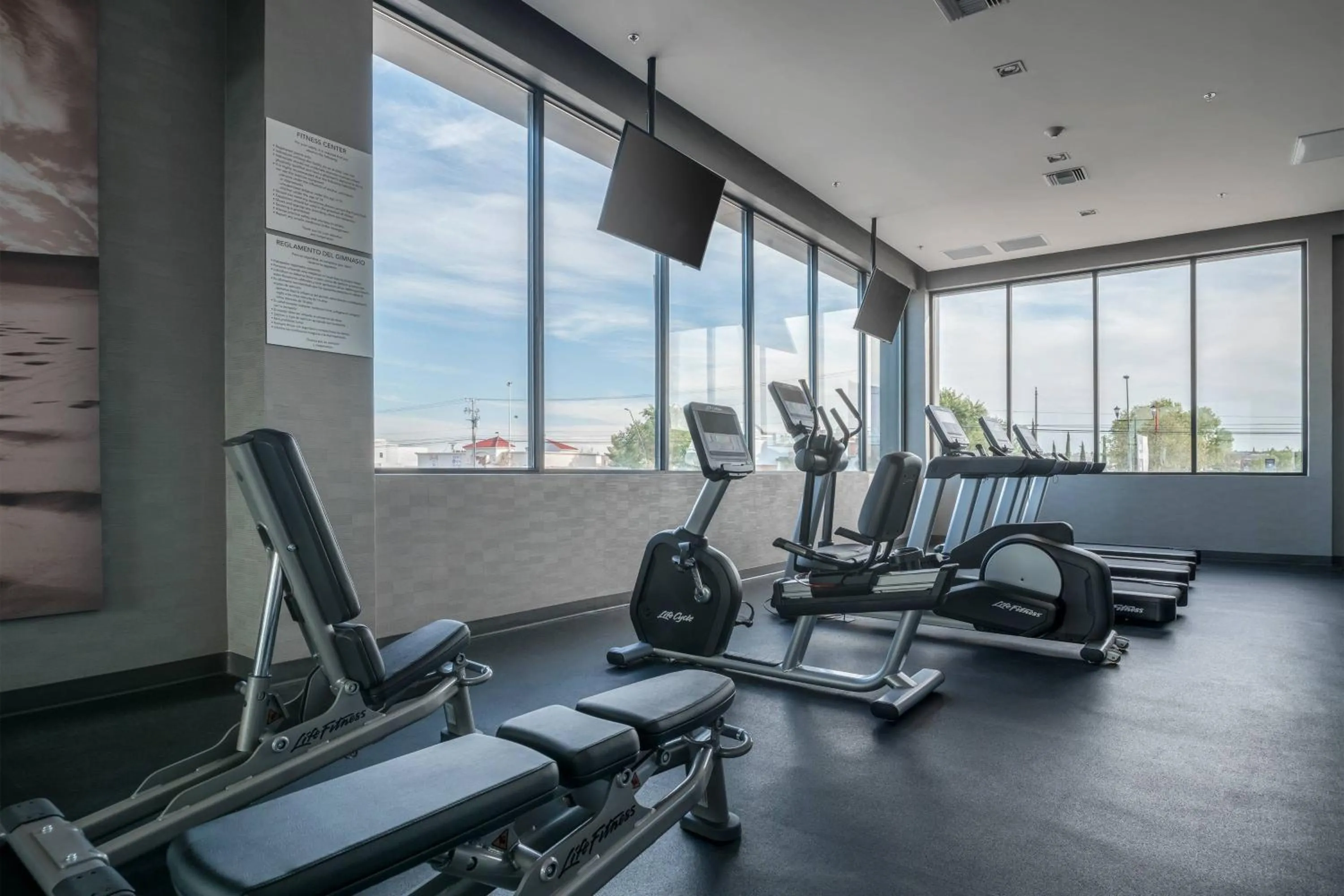 Fitness centre/facilities in Courtyard by Marriott Ciudad Juarez