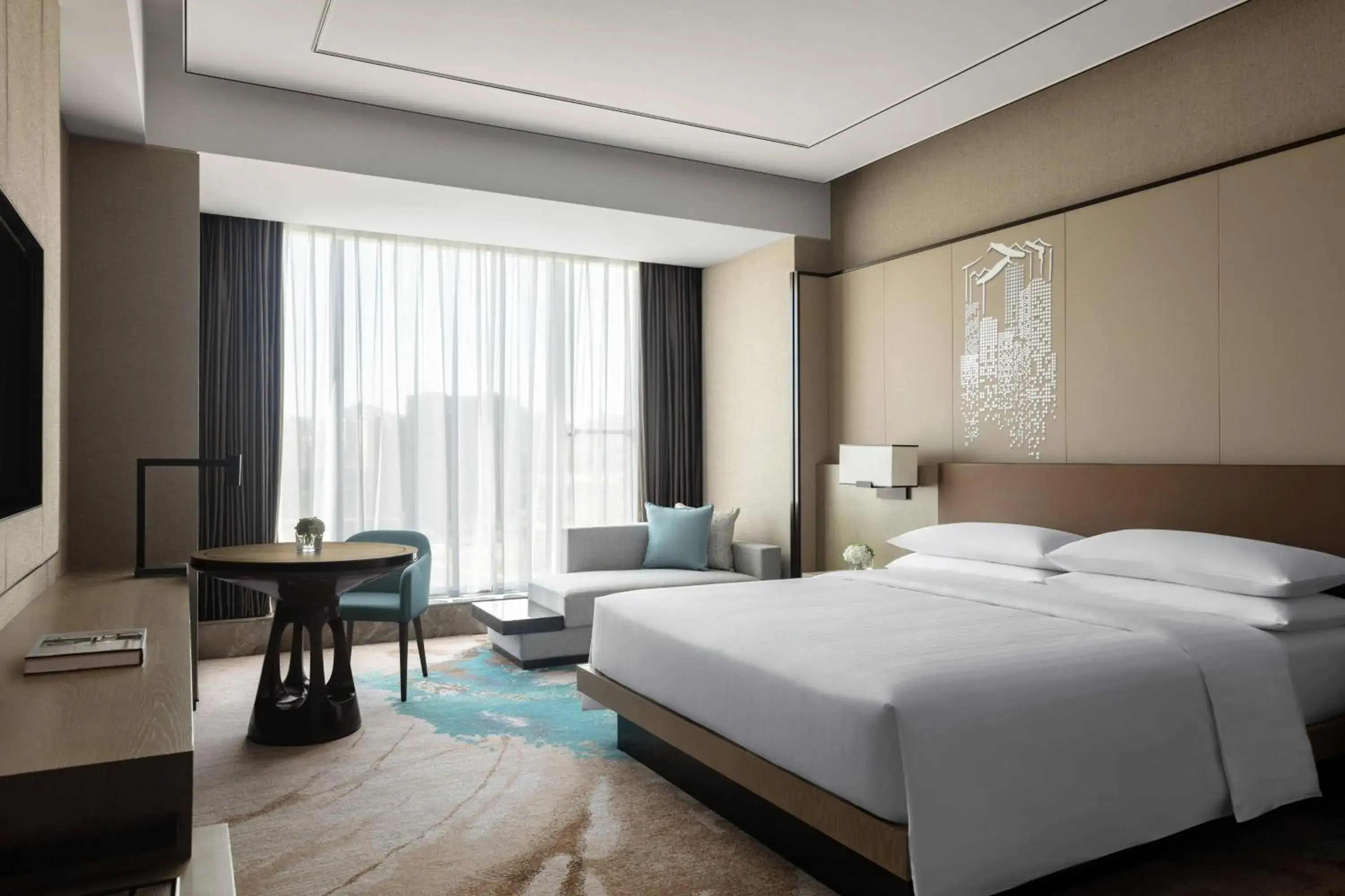 Business Guest Room with King Bed - high Floor in Hangzhou Marriott Hotel Lin'an Business Guest Room with King Bed - high Floor in Hangzhou Marriott Hotel Lin'an