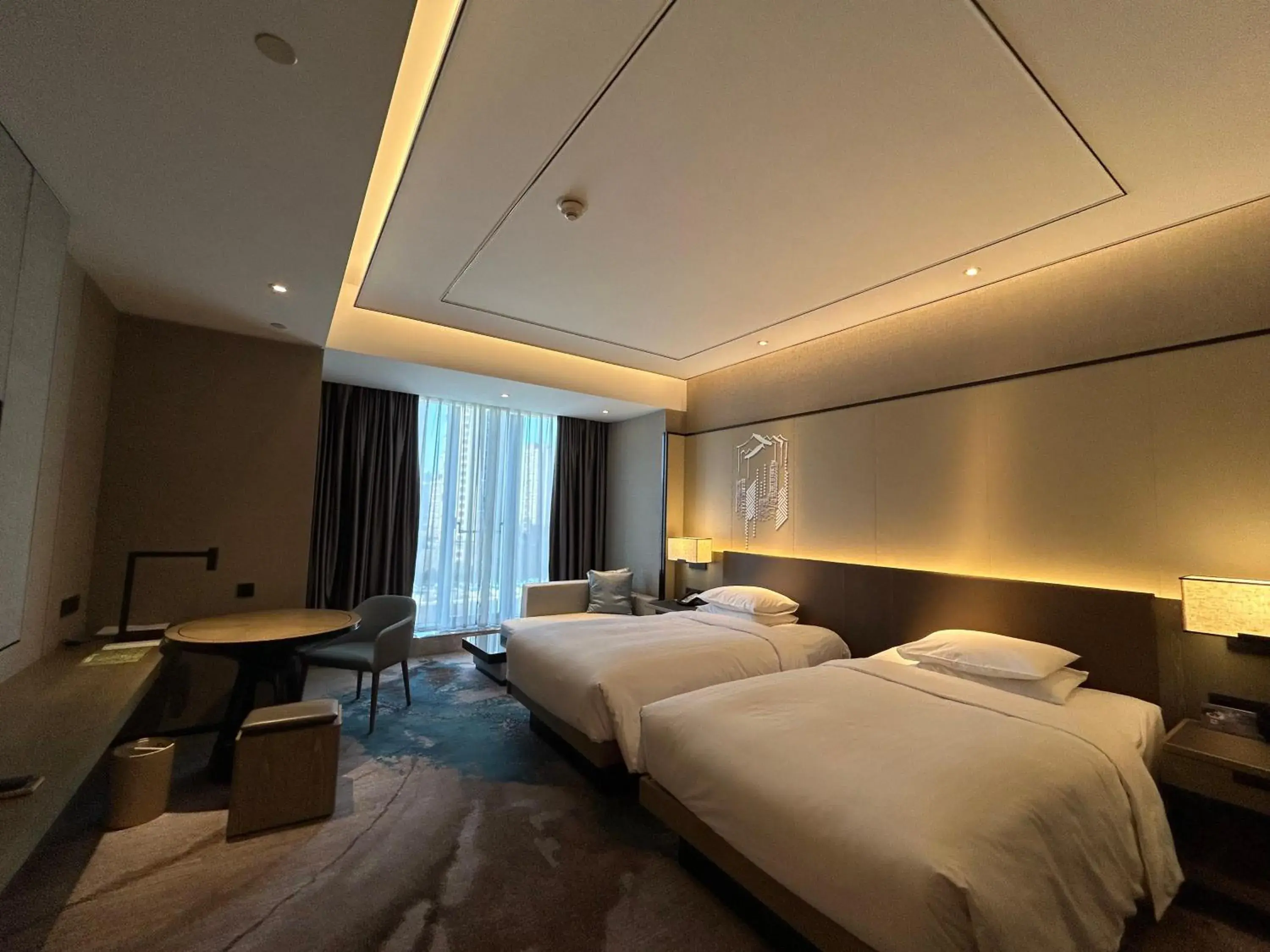 Deluxe Guest Room with Two Twin Beds in Hangzhou Marriott Hotel Lin'an Deluxe Guest Room with Two Twin Beds in Hangzhou Marriott Hotel Lin'an
