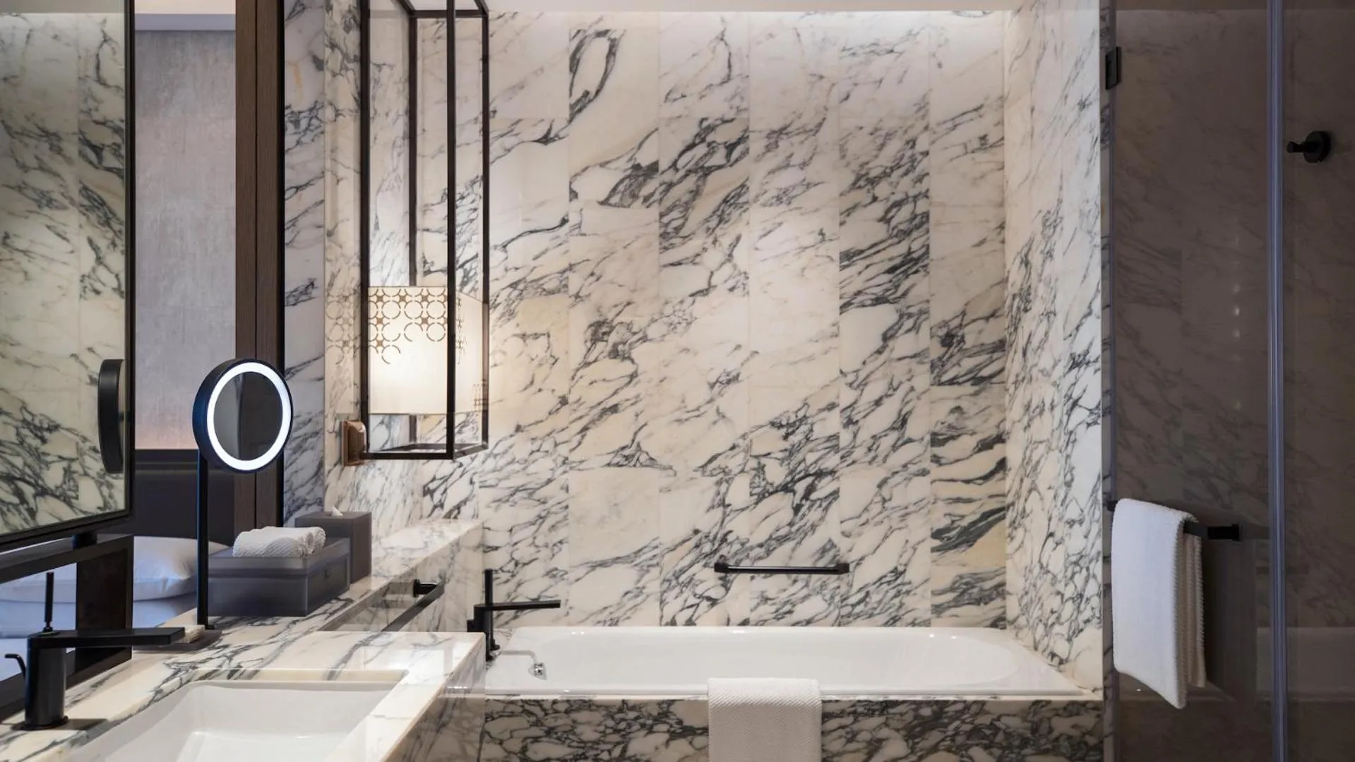 Bath in Renaissance Hangzhou Northeast