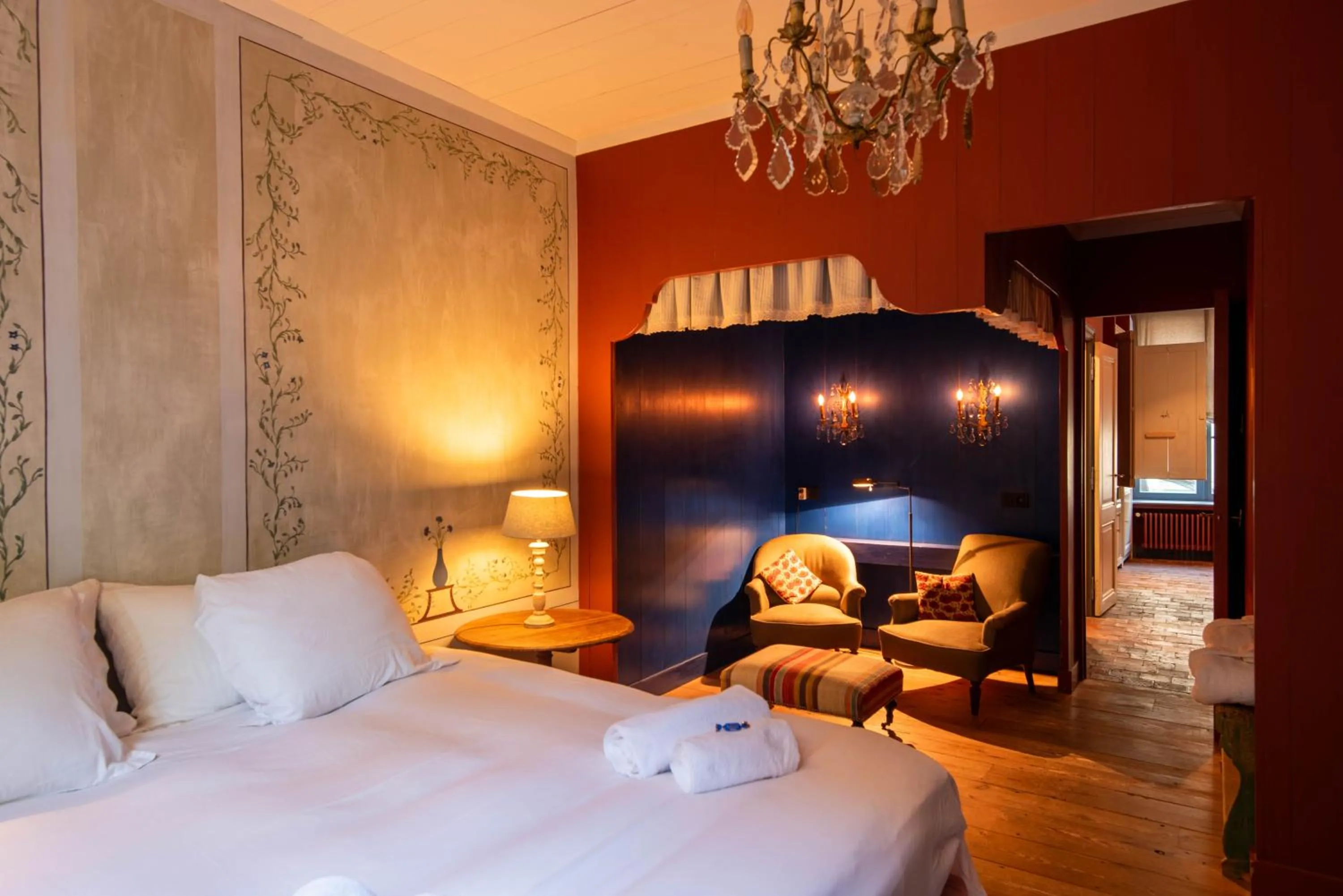 Seating area, Bed in B&B De Corenbloem Luxury Guesthouse - Adults Only