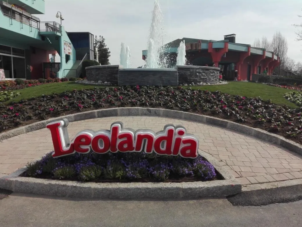 Children play ground in B&B L'Isola di Casa