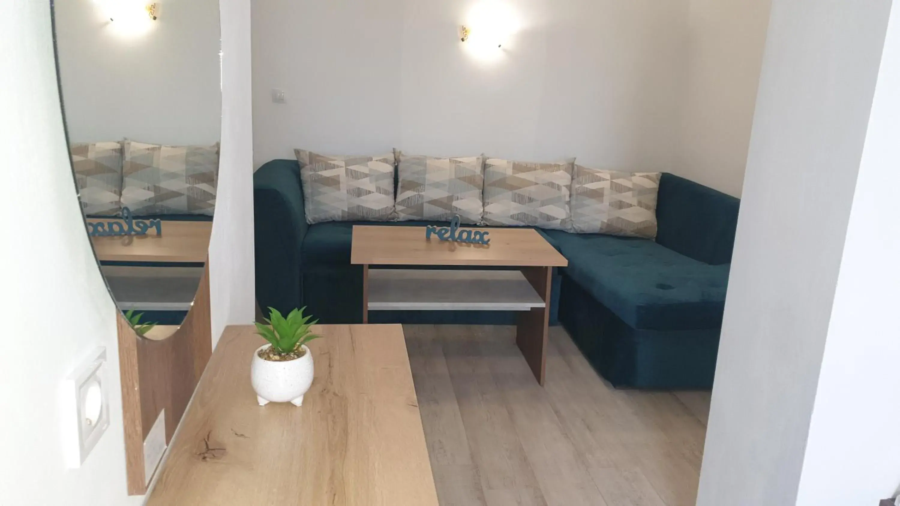 Family Suite with Terrace and Panoramic View in Priyateli - Friends Family Suite with Terrace and Panoramic View in Priyateli - Friends
