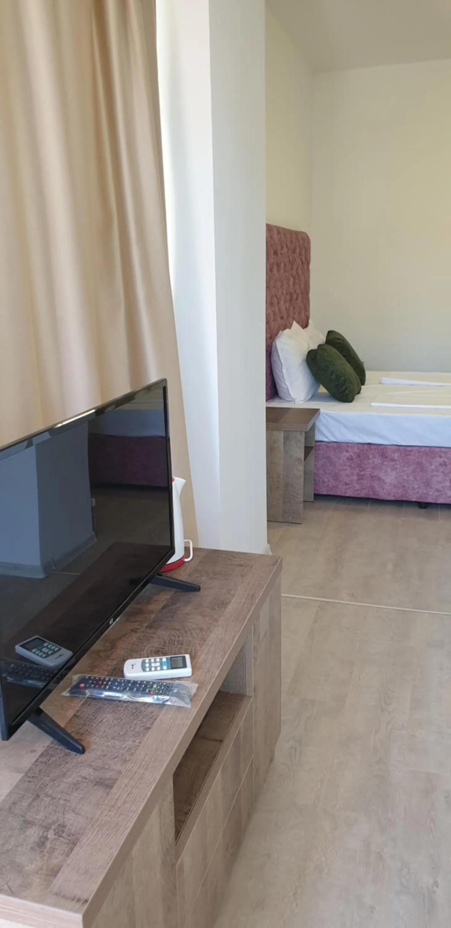 Bed in Priyateli - Friends