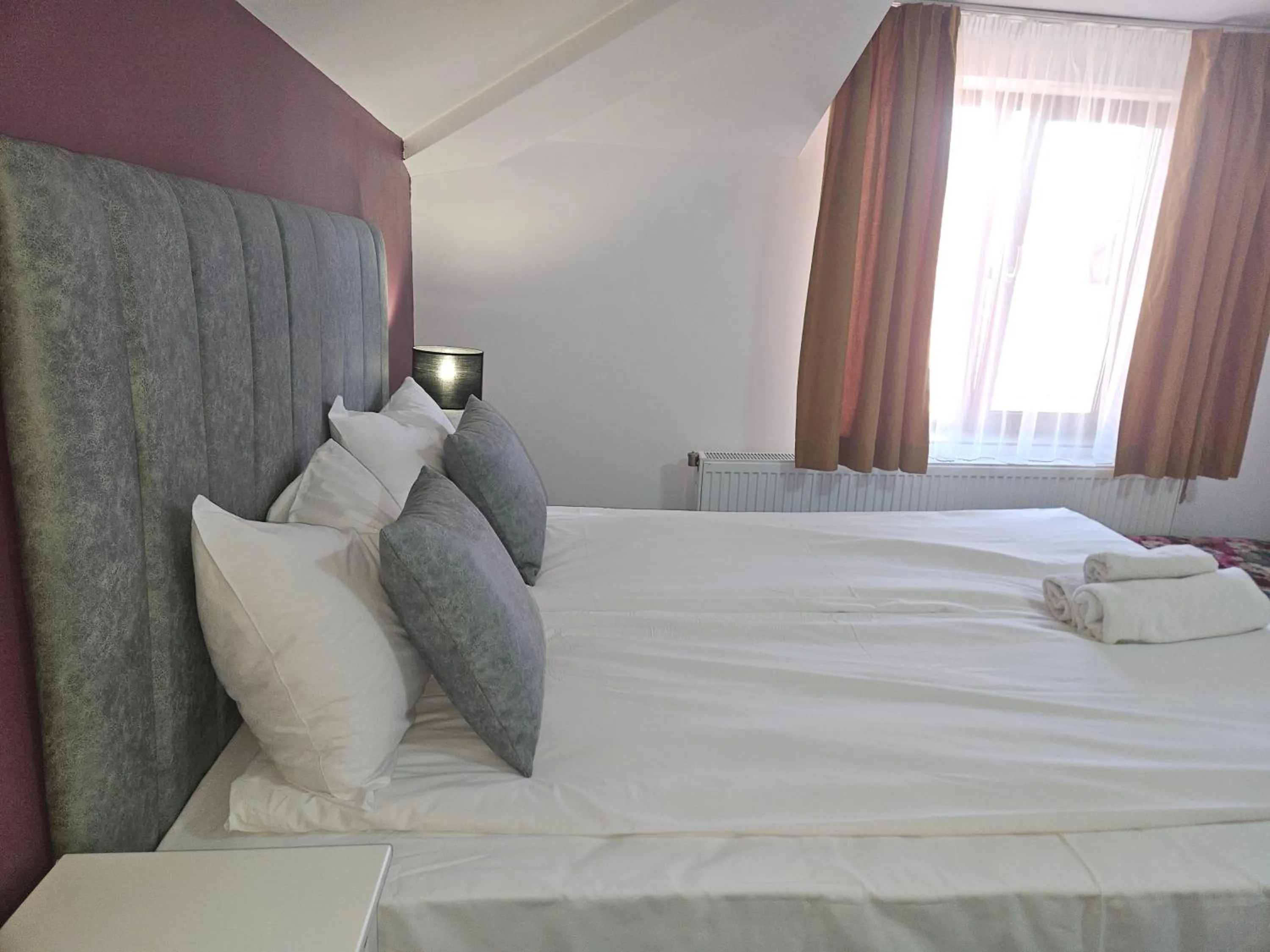 Bed in Priyateli - Friends