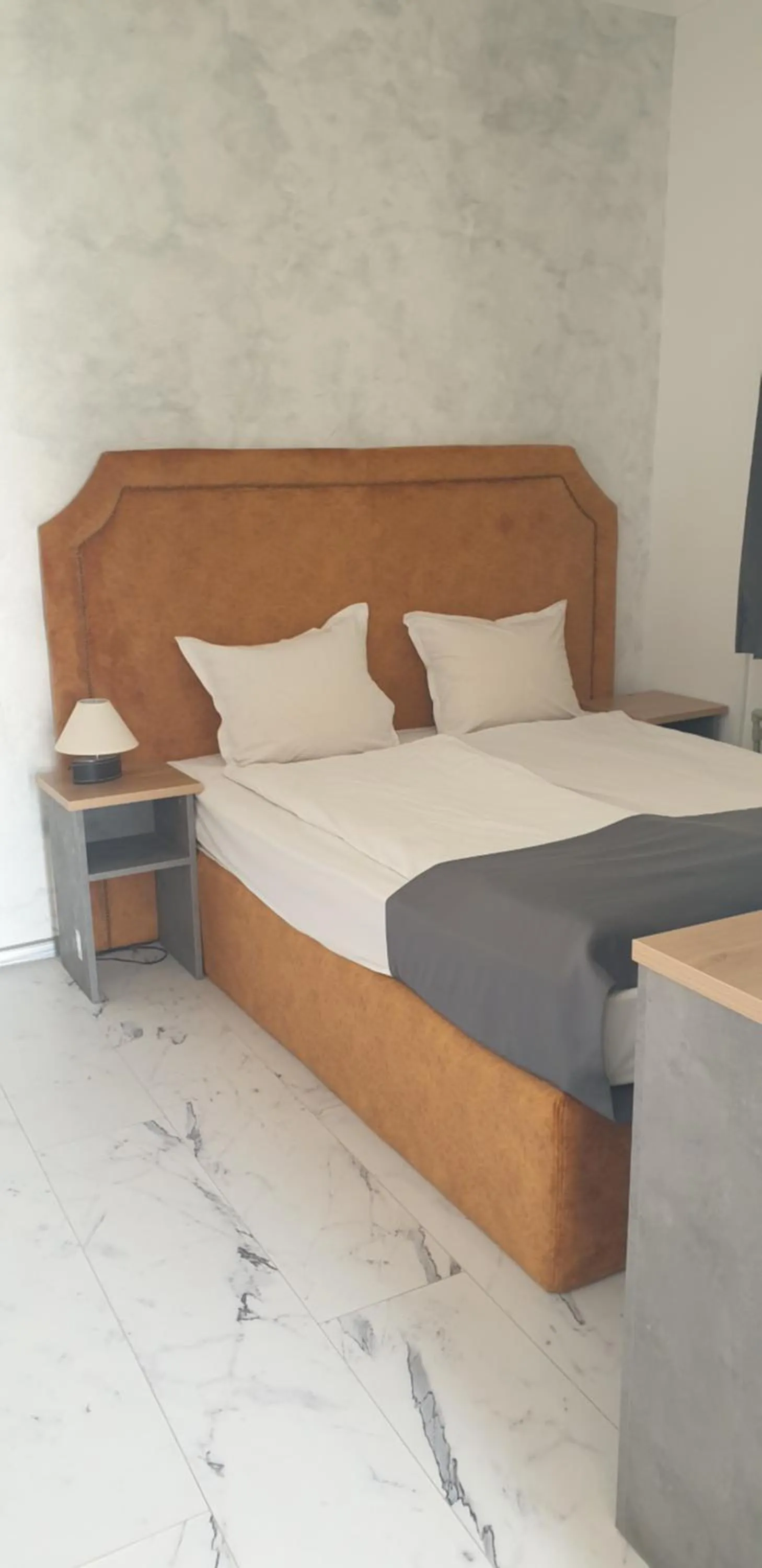 Bed in Priyateli - Friends