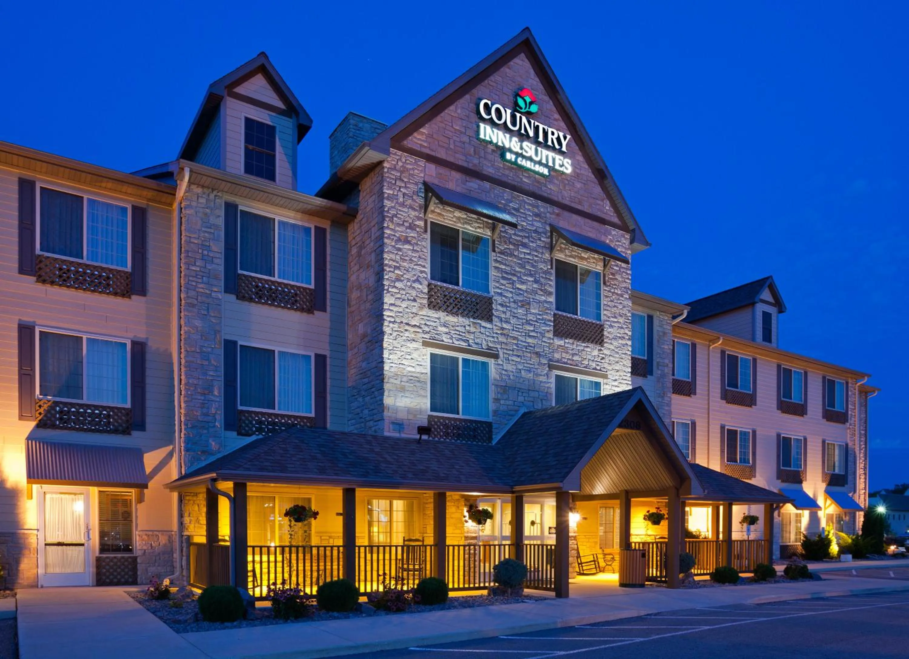 Facade/entrance in Country Inn & Suites by Radisson, Green Bay North