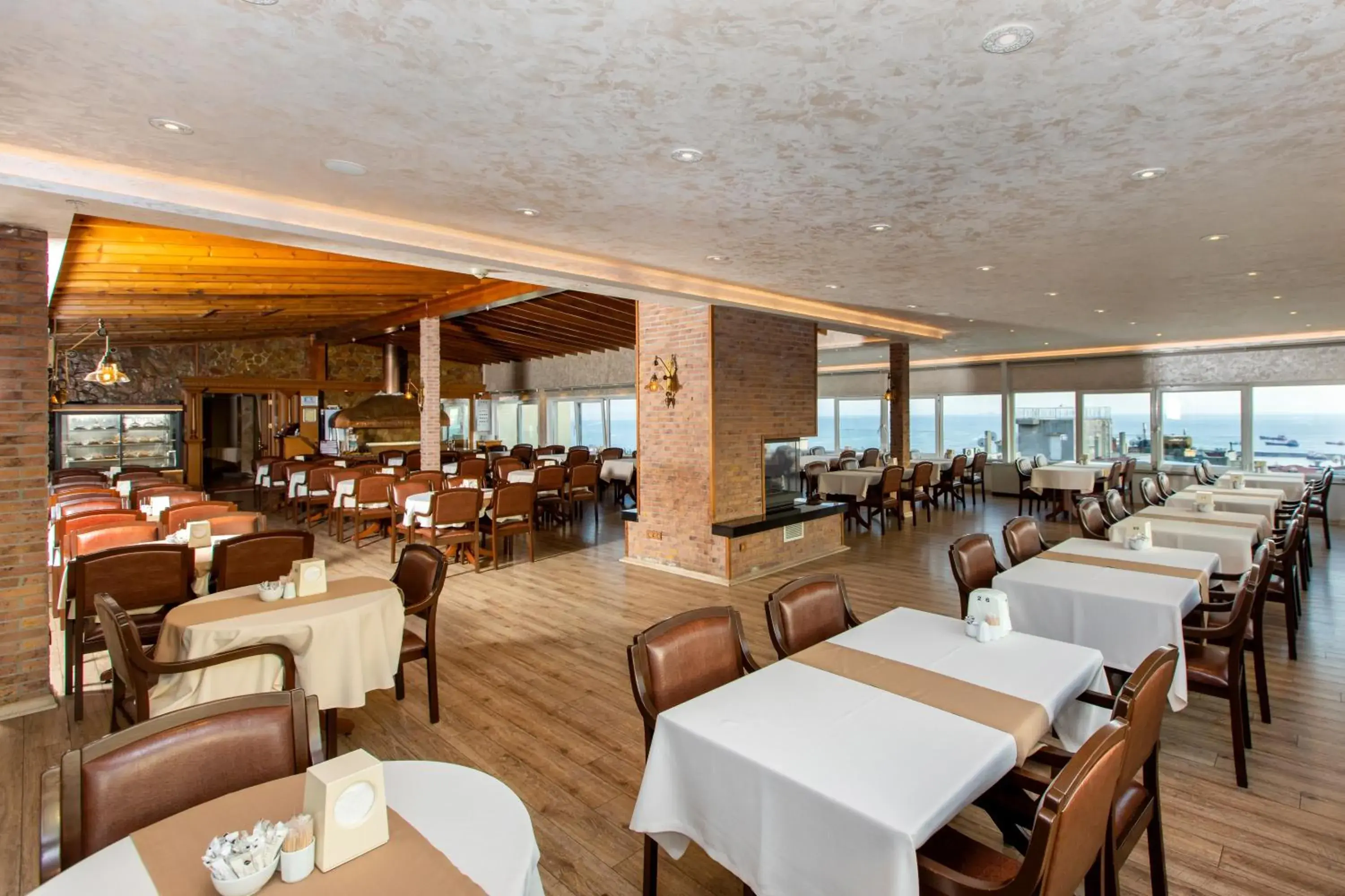 Restaurant/places to eat in Baron Hotel & Spa Restaurant/places to eat in Baron Hotel & Spa