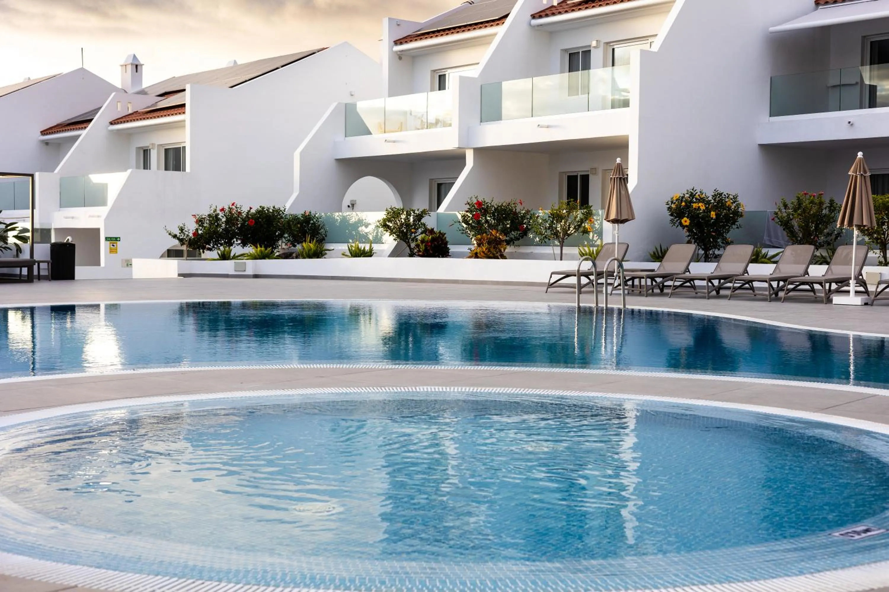 Swimming pool in Costa Adeje Garden Aparthotel