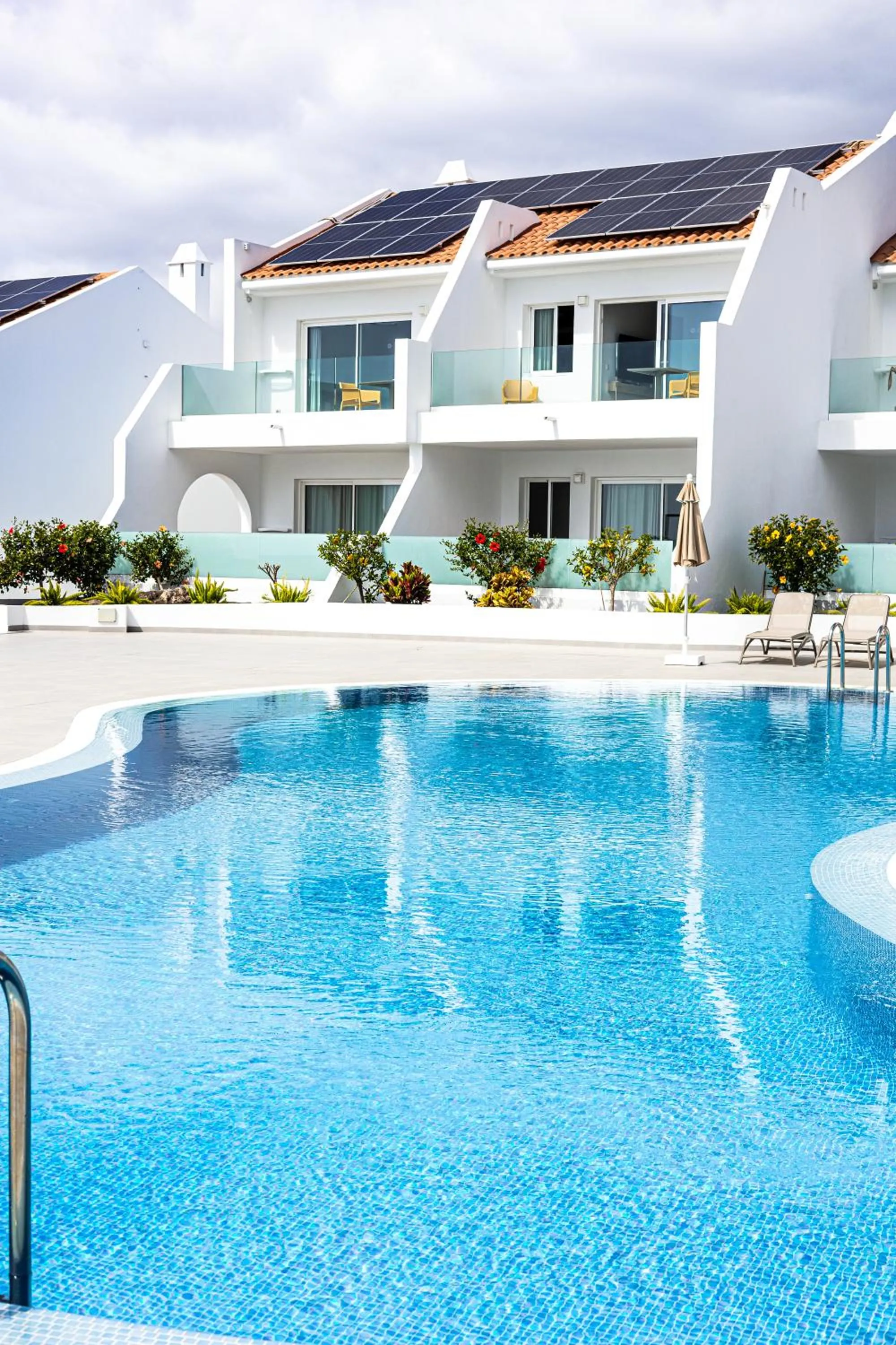 Swimming pool in Costa Adeje Garden Aparthotel