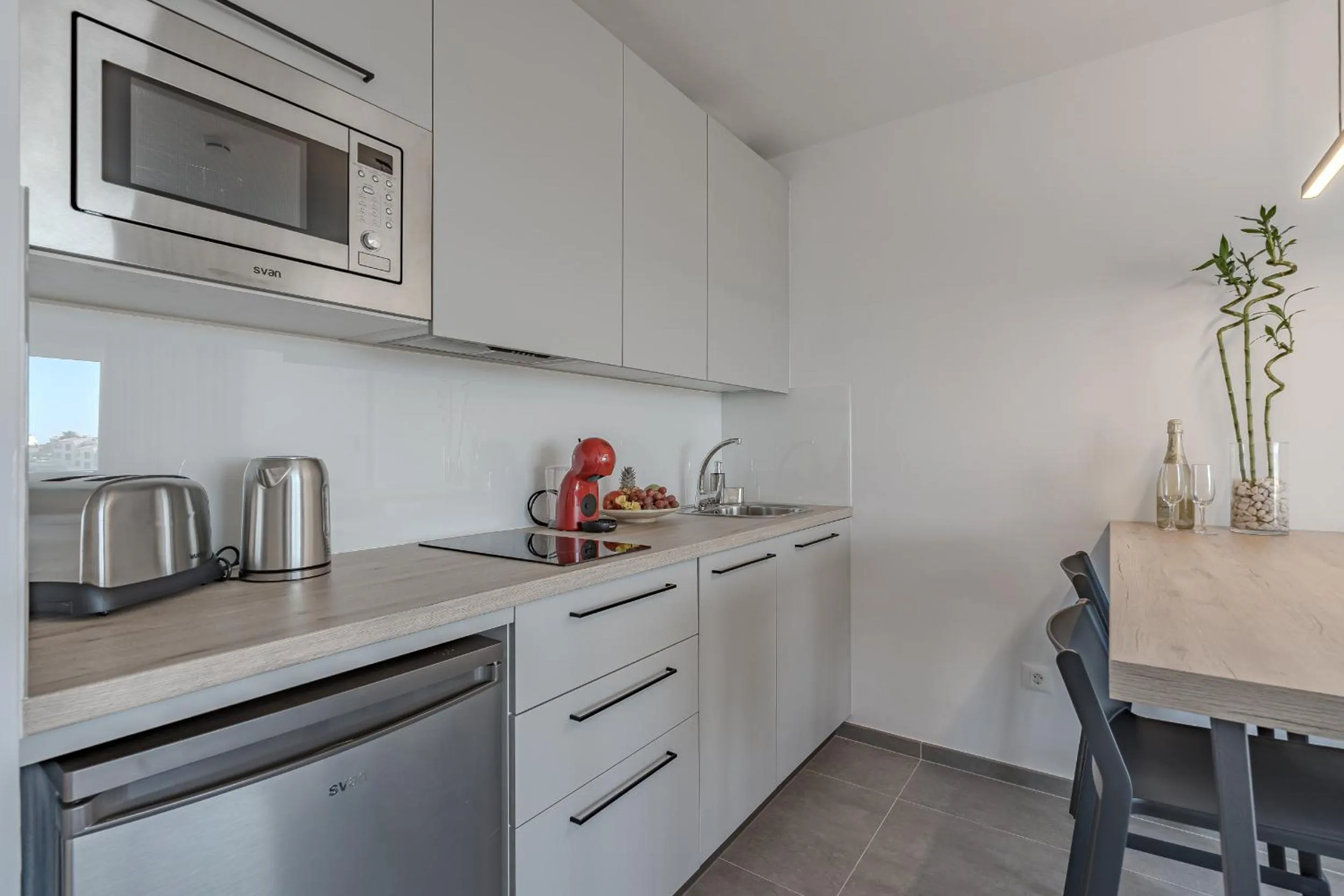 Kitchen or kitchenette in Costa Adeje Garden Aparthotel