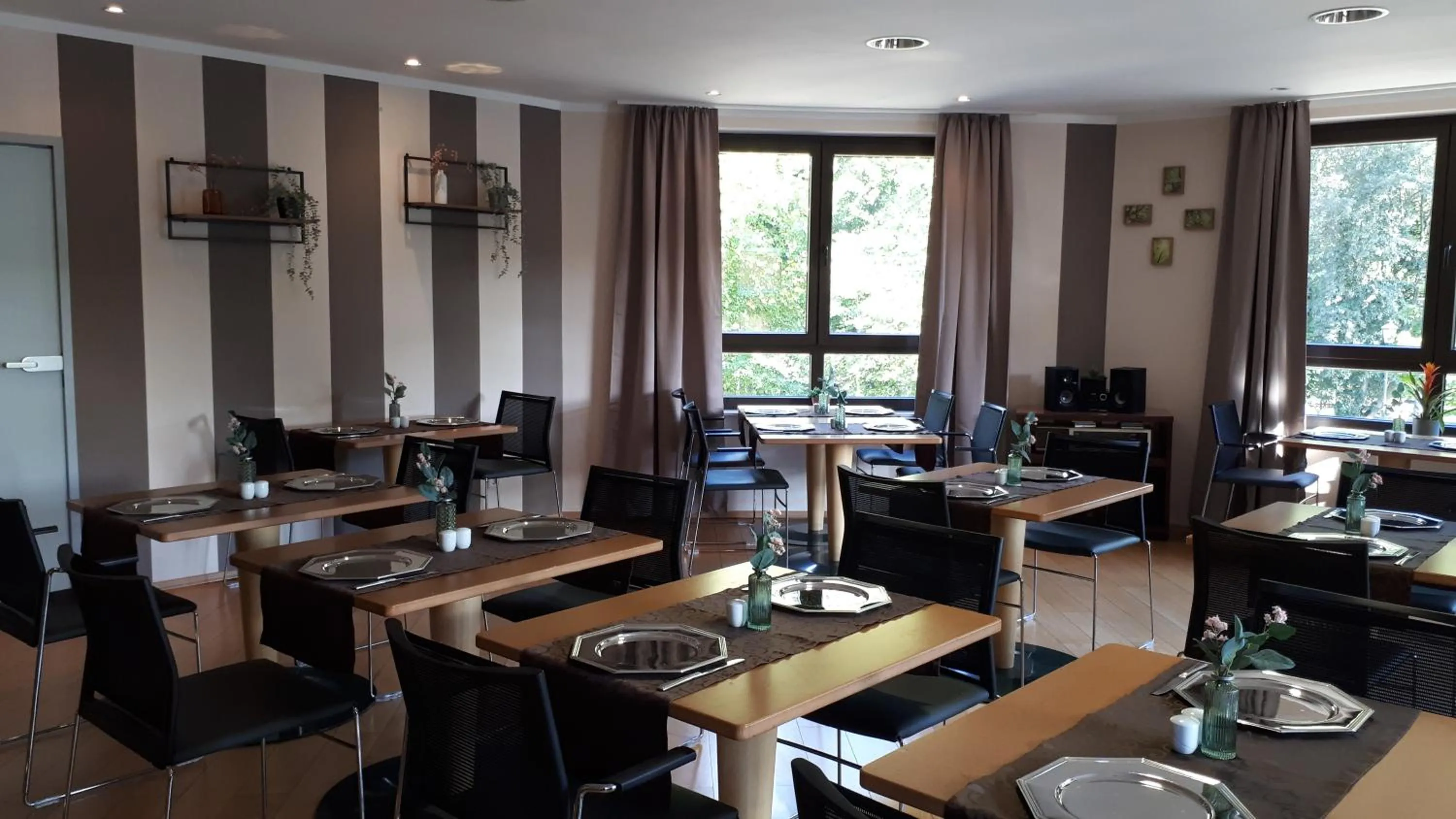 Buffet breakfast in Hotel Habichtstein