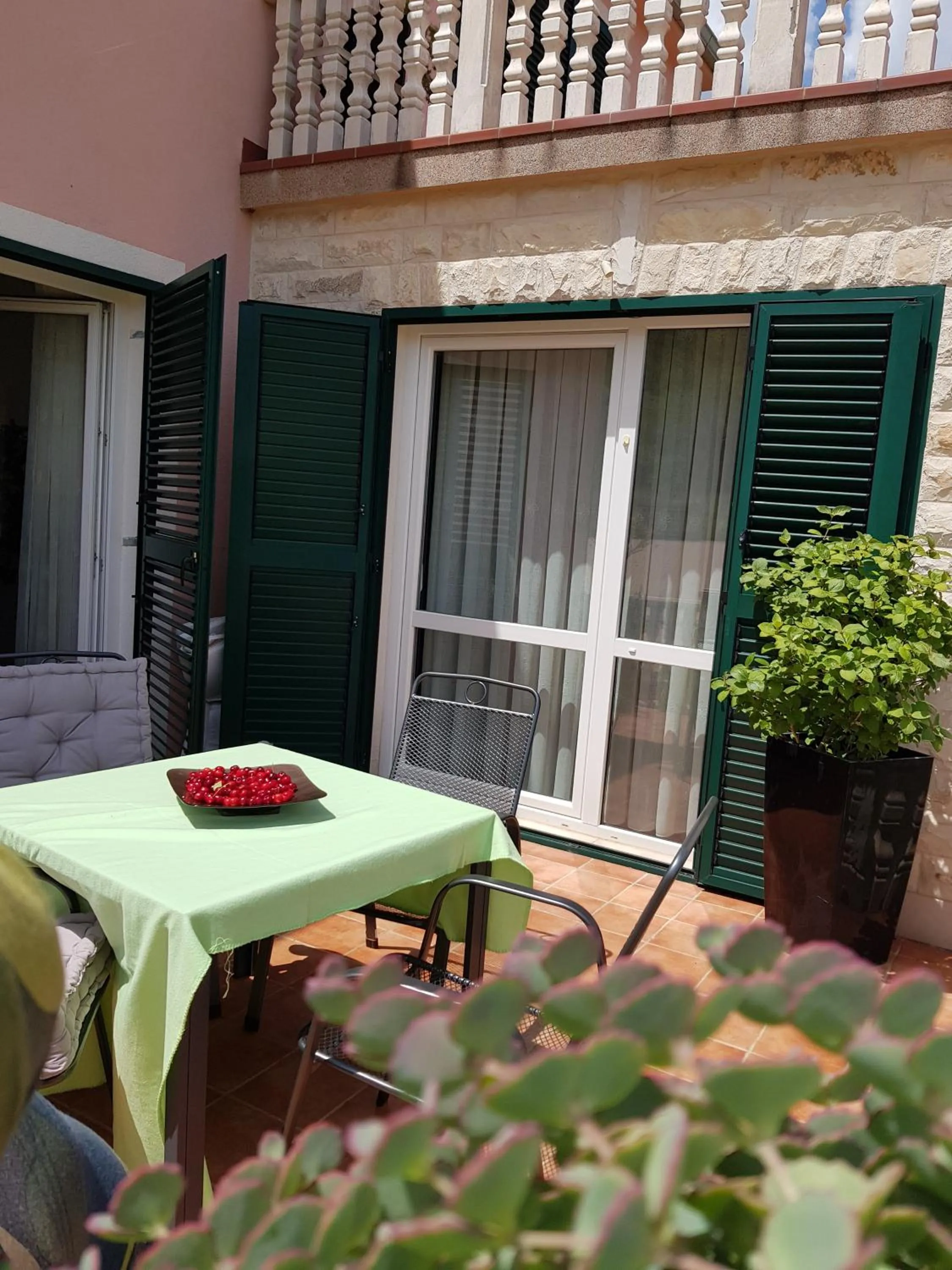 Property building in Rooms Leda