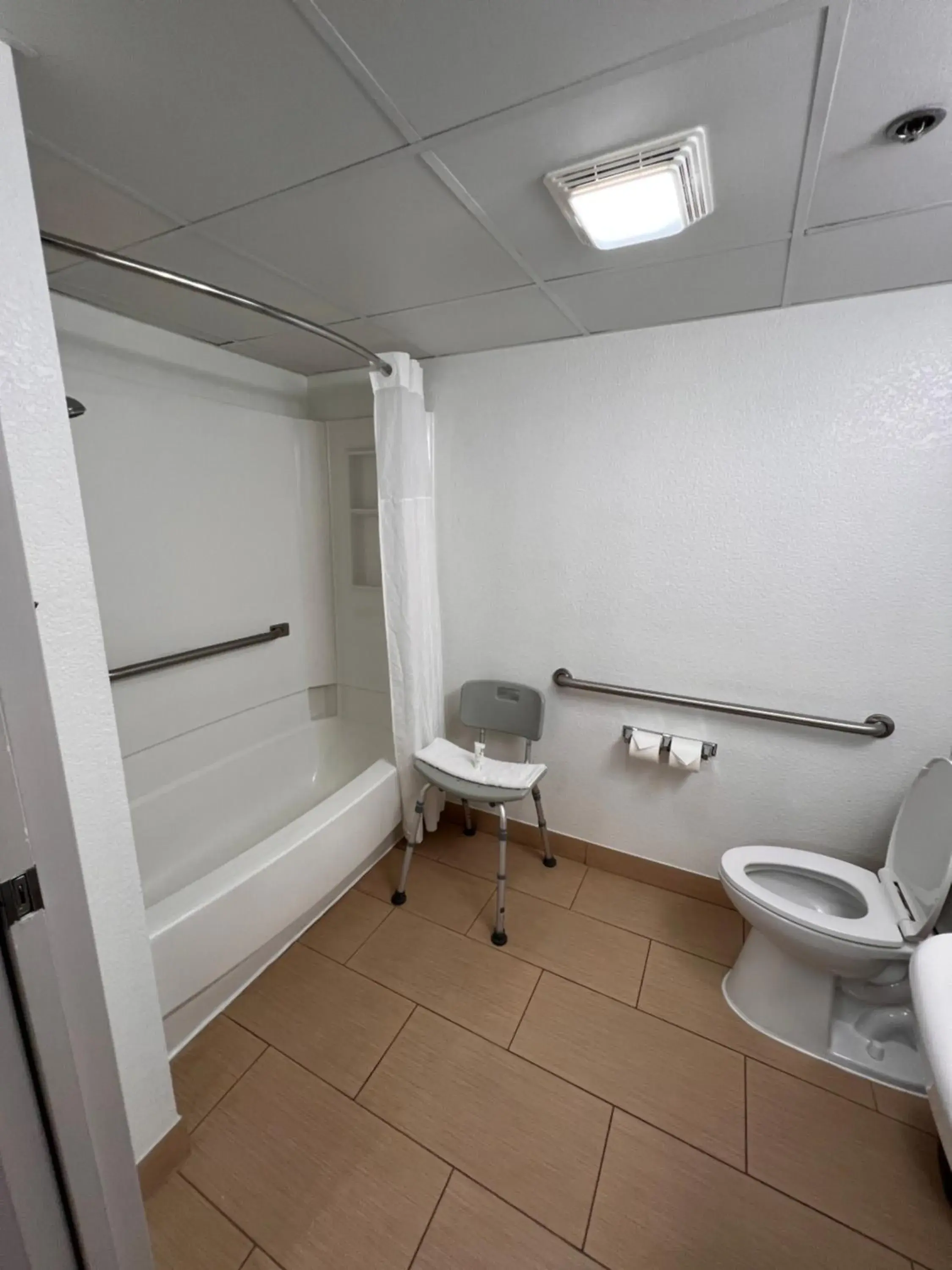 Bathroom in Country Inn & Suites by Radisson, Pigeon Forge South, TN Bathroom in Country Inn & Suites by Radisson, Pigeon Forge South, TN