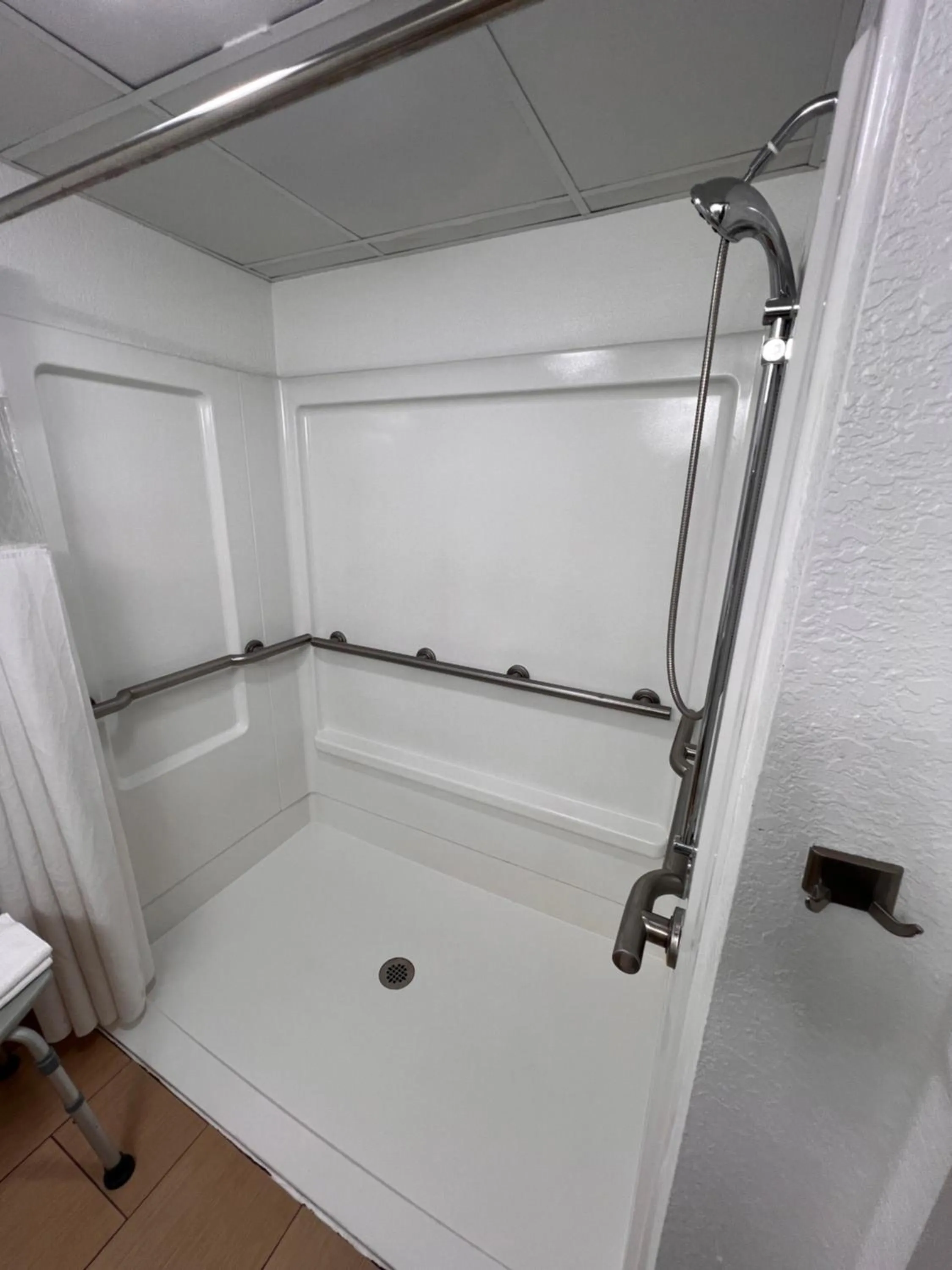 Bathroom in Country Inn & Suites by Radisson, Pigeon Forge South, TN