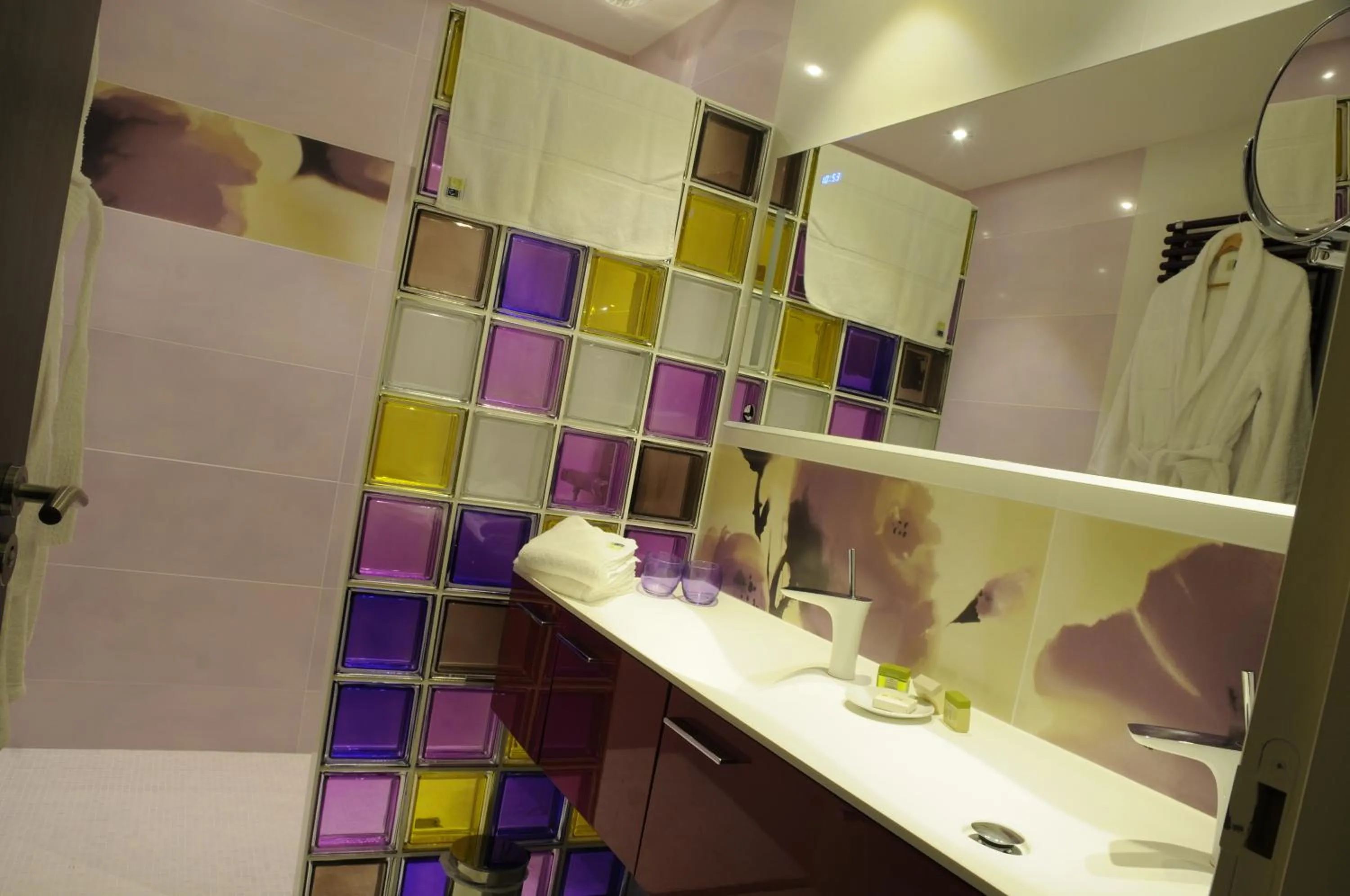 Bathroom in Demeures & Châteaux La Belle Meuniere