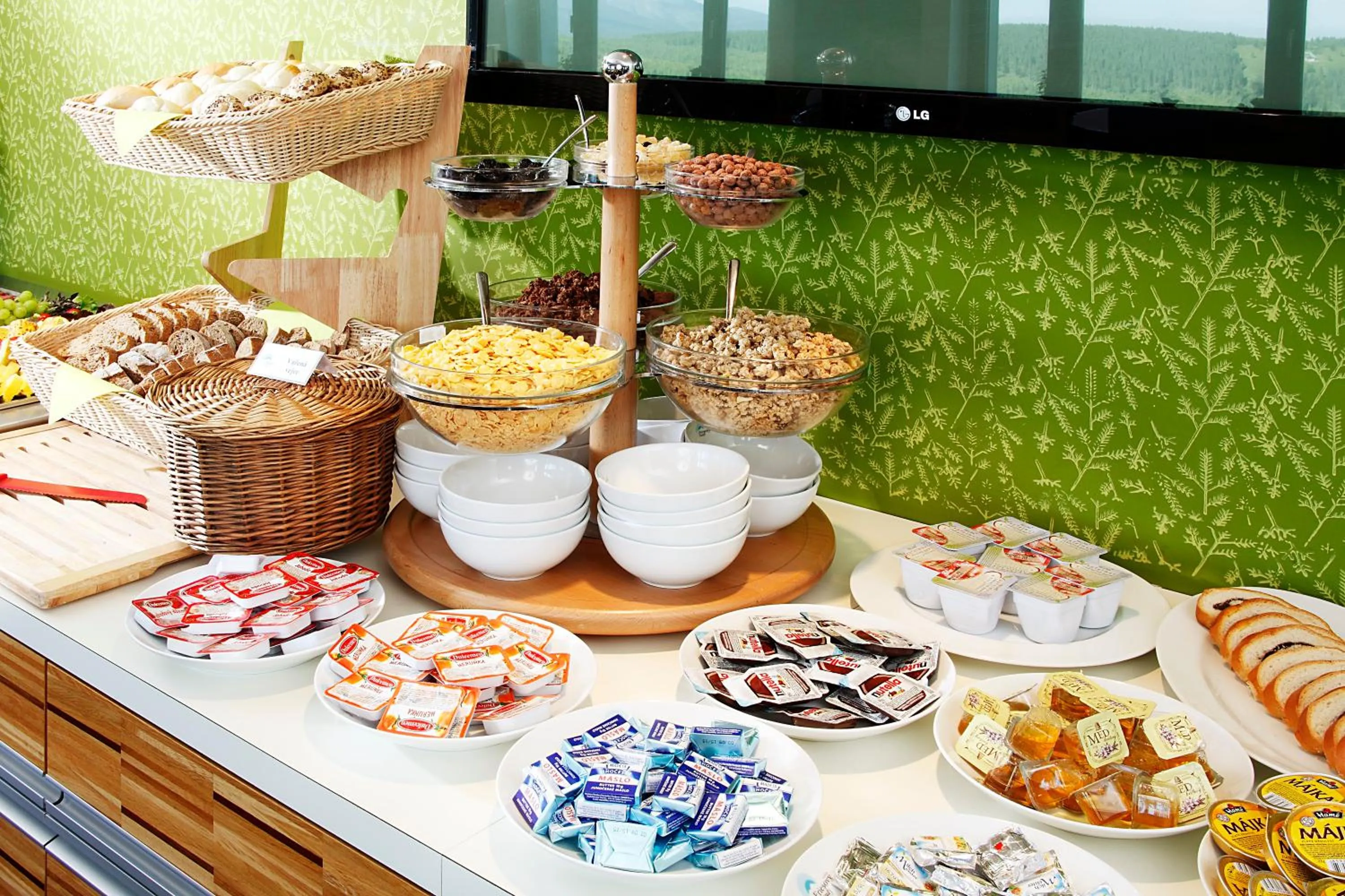 Continental breakfast in Horský Hotel Friesovy Boudy