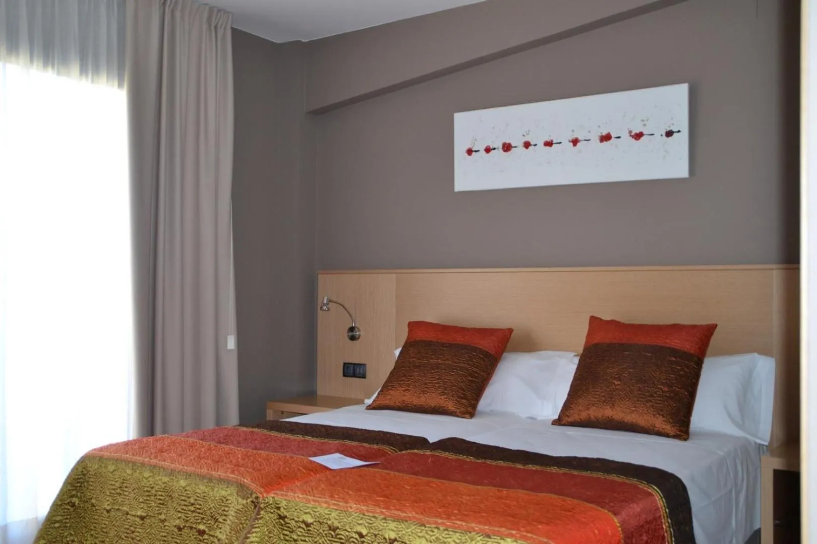 Photo of the whole room, Bed in Hotel Vilar Riu de Baix