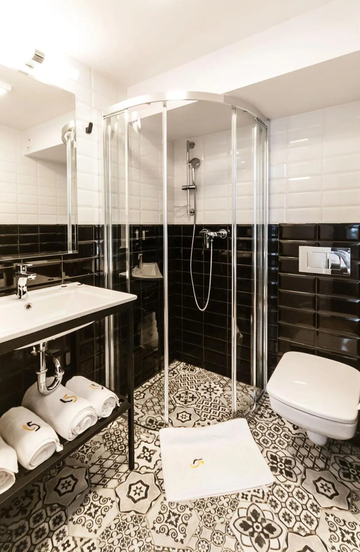 Shower in Apartamenty L5