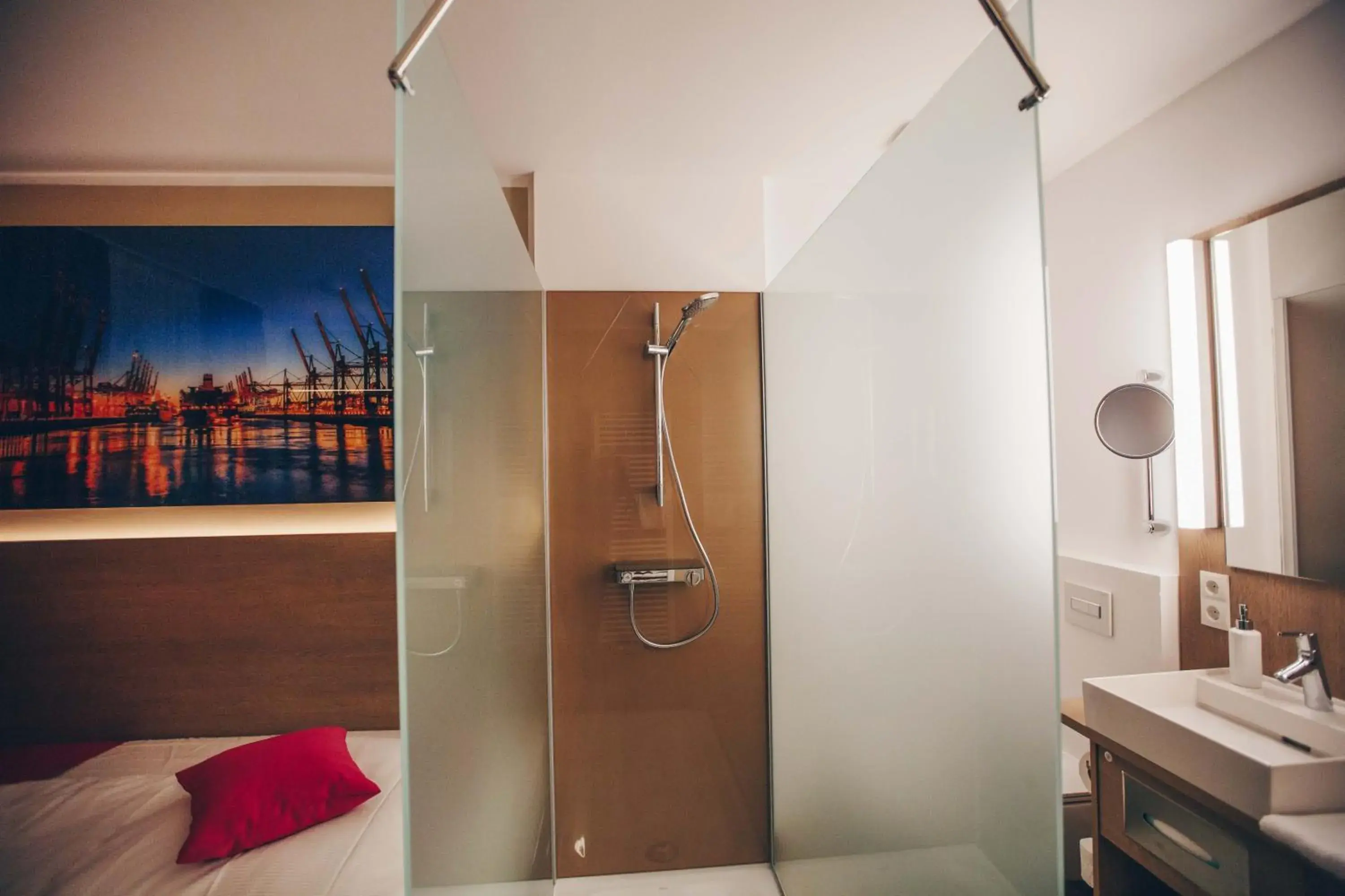 Single Room with Private Bathroom in Hotel Luckys Inn Single Room with Private Bathroom in Hotel Luckys Inn