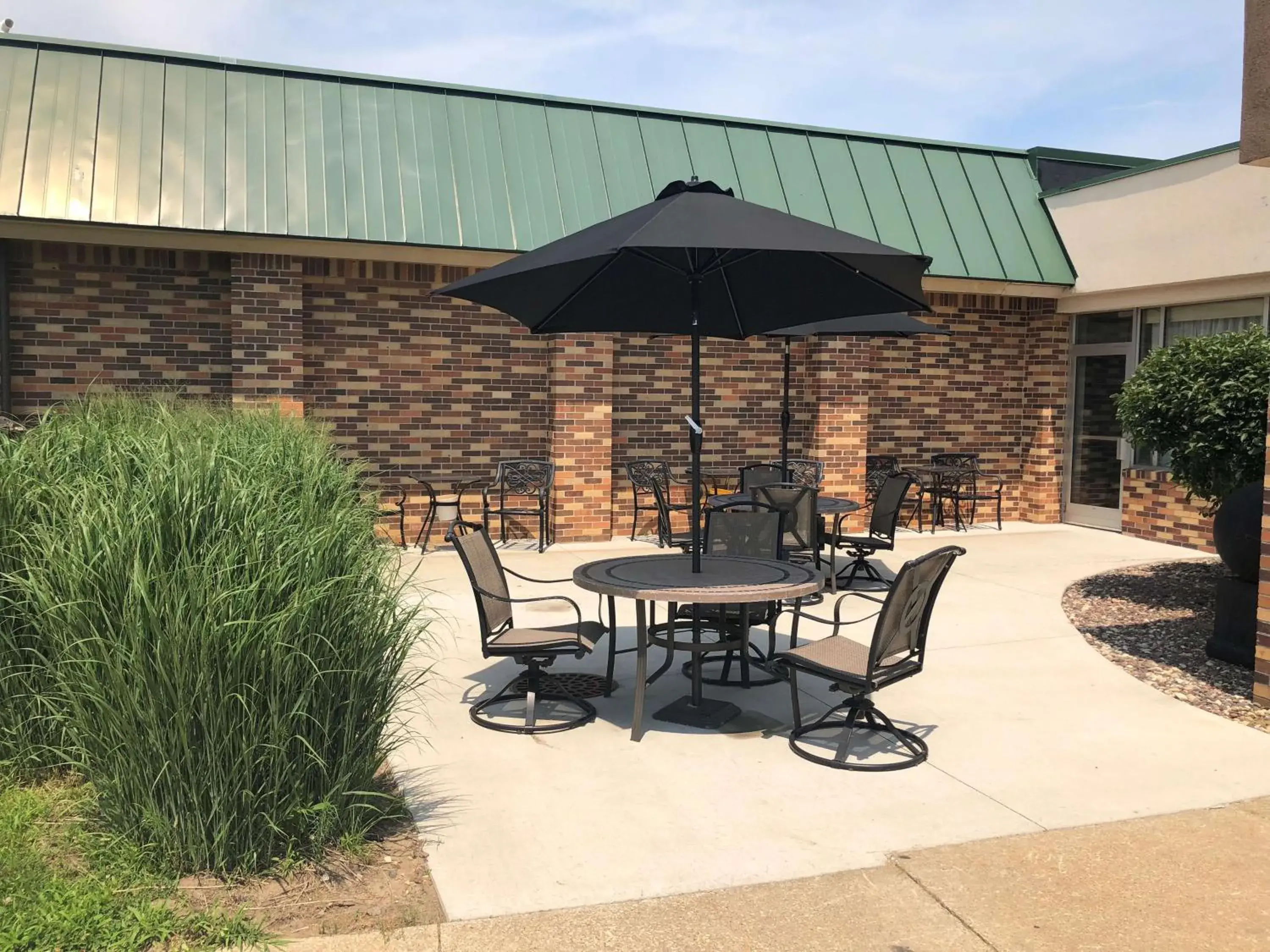 Property building in Best Western Tomah Hotel Property building in Best Western Tomah Hotel