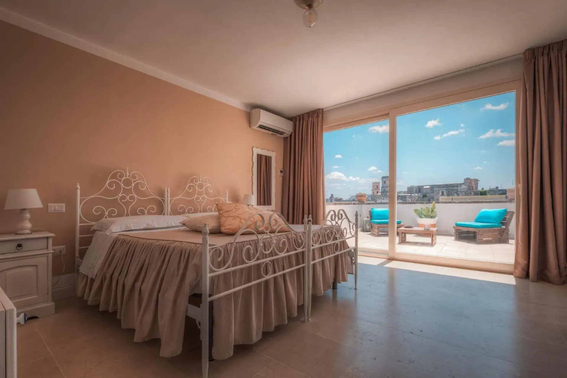 Double Room with Balcony in Relais Palazzo Vaglio Double Room with Balcony in Relais Palazzo Vaglio