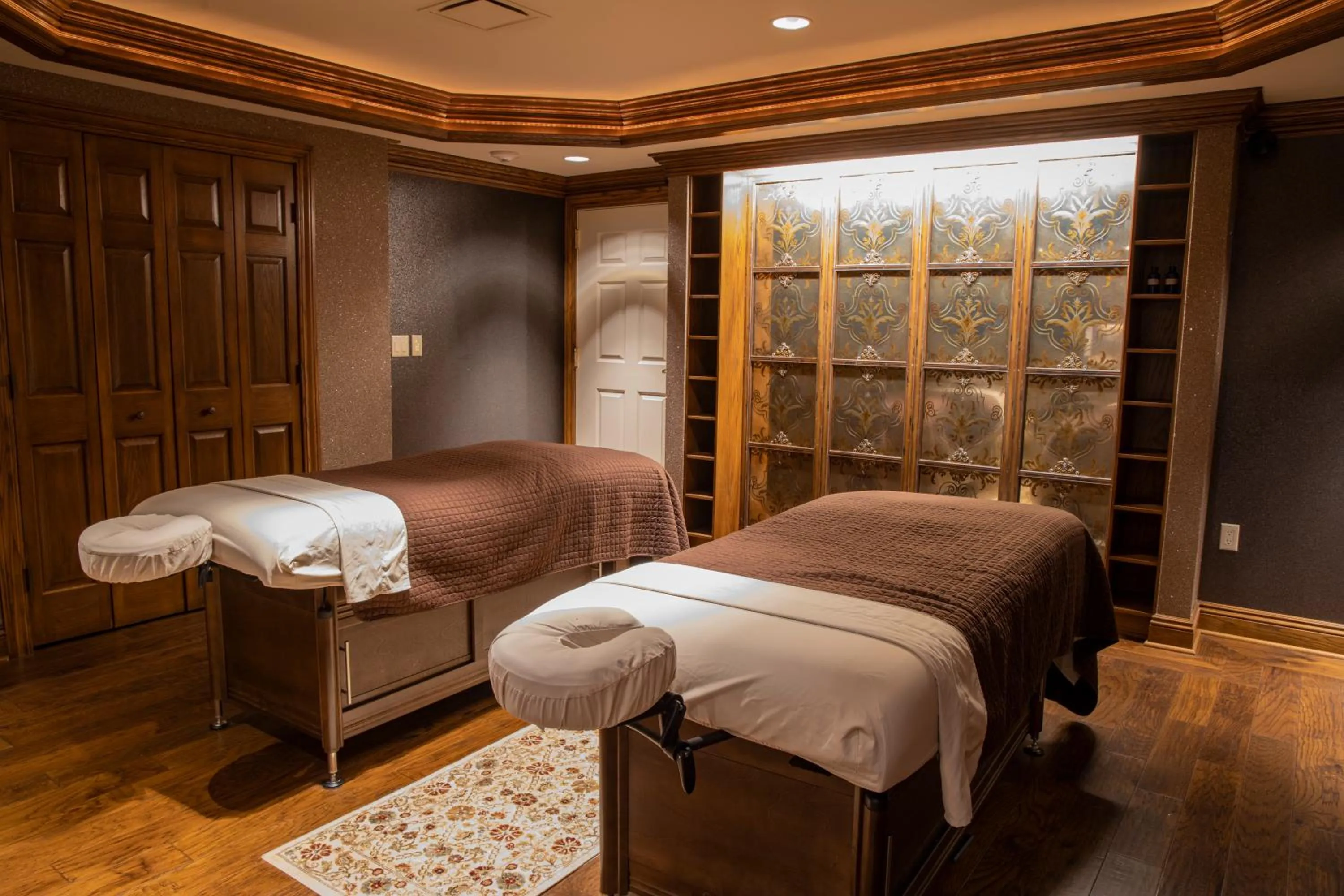 Bed in The Grand Resort