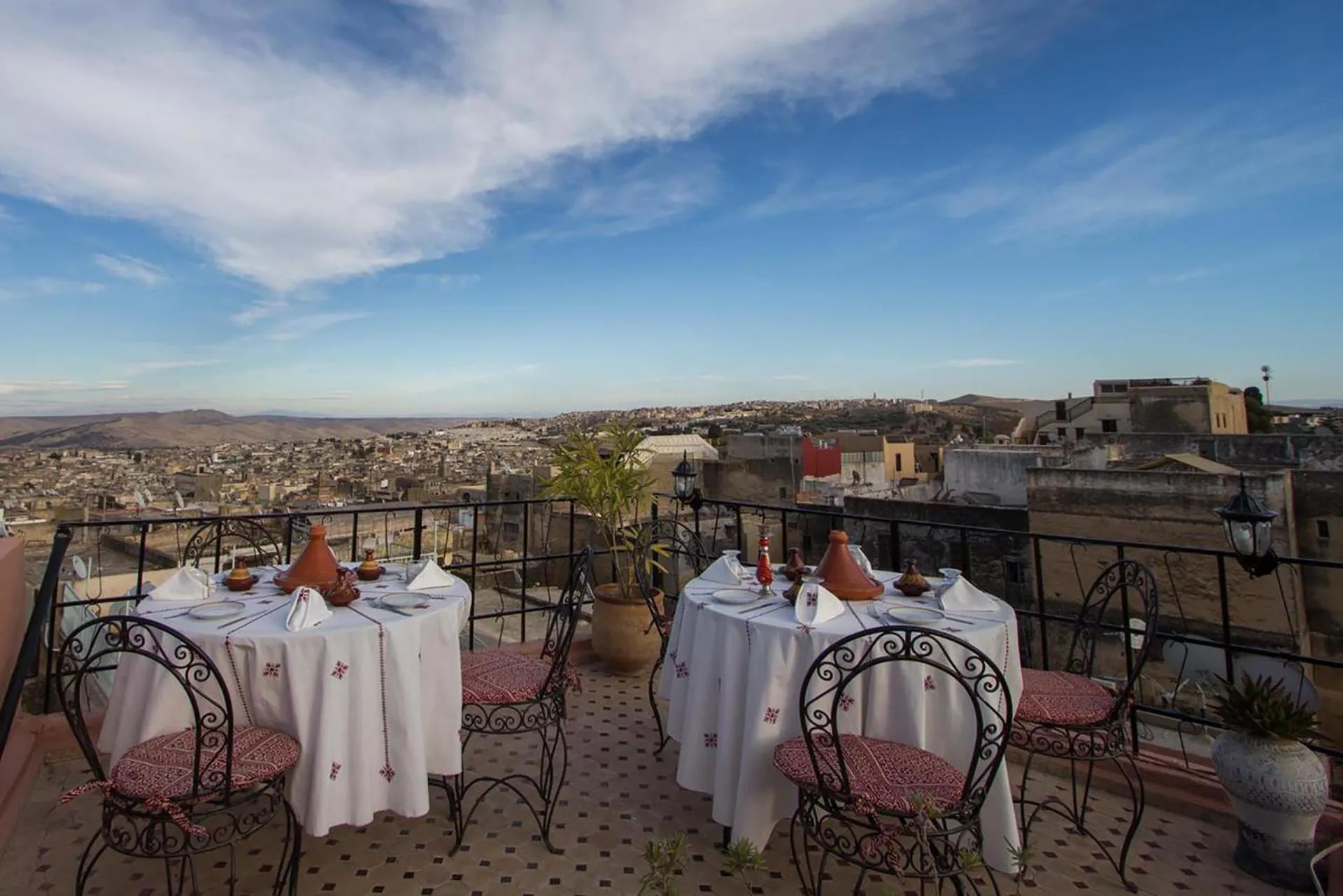 Restaurant/places to eat in Dar Ahl Tadla