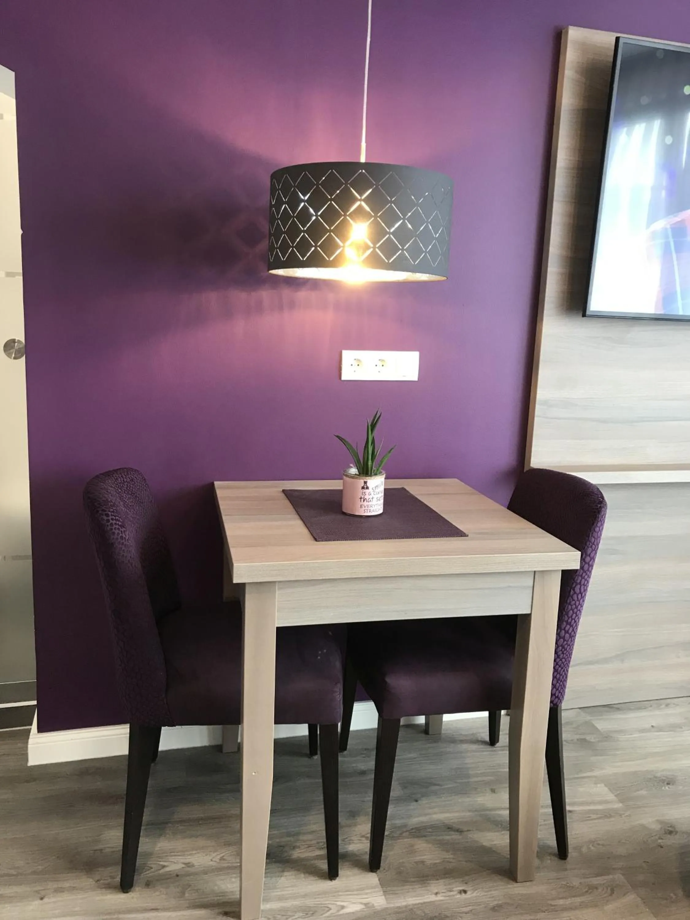 Dining area in Apartmenthaus Burgenheimat in Rhens bei Koblenz
