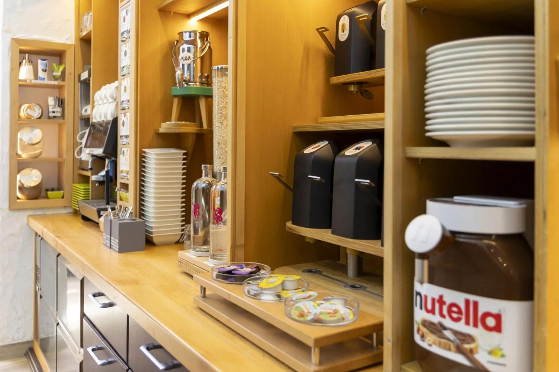 Breakfast in Apartmenthaus Burgenheimat in Rhens bei Koblenz