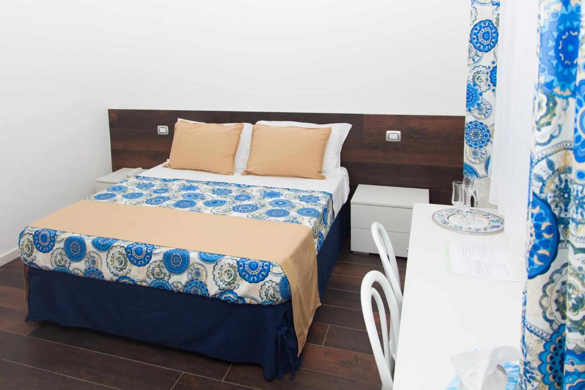 Shower, Bed in Casa Restino