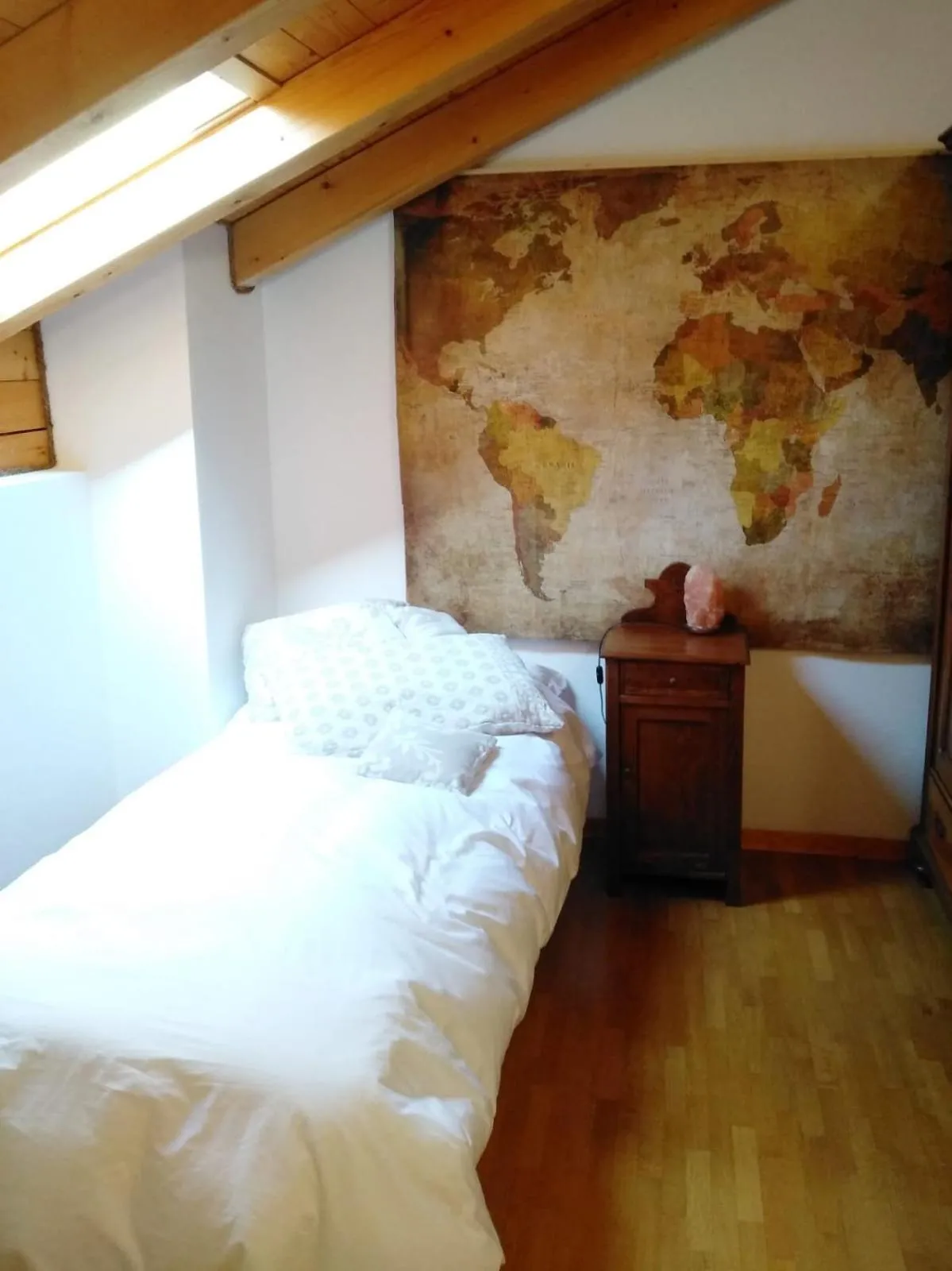 Photo of the whole room, Bed in SaMeCà