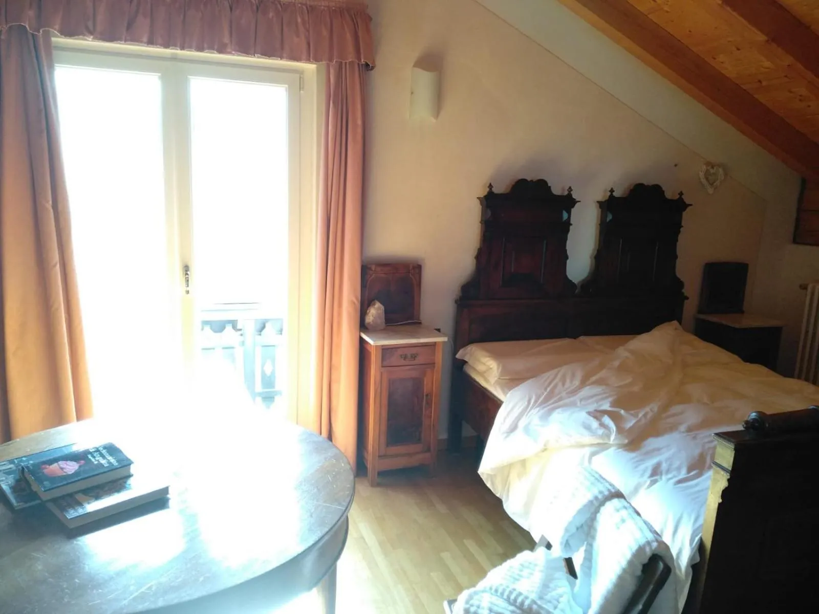 Photo of the whole room, Bed in SaMeCà