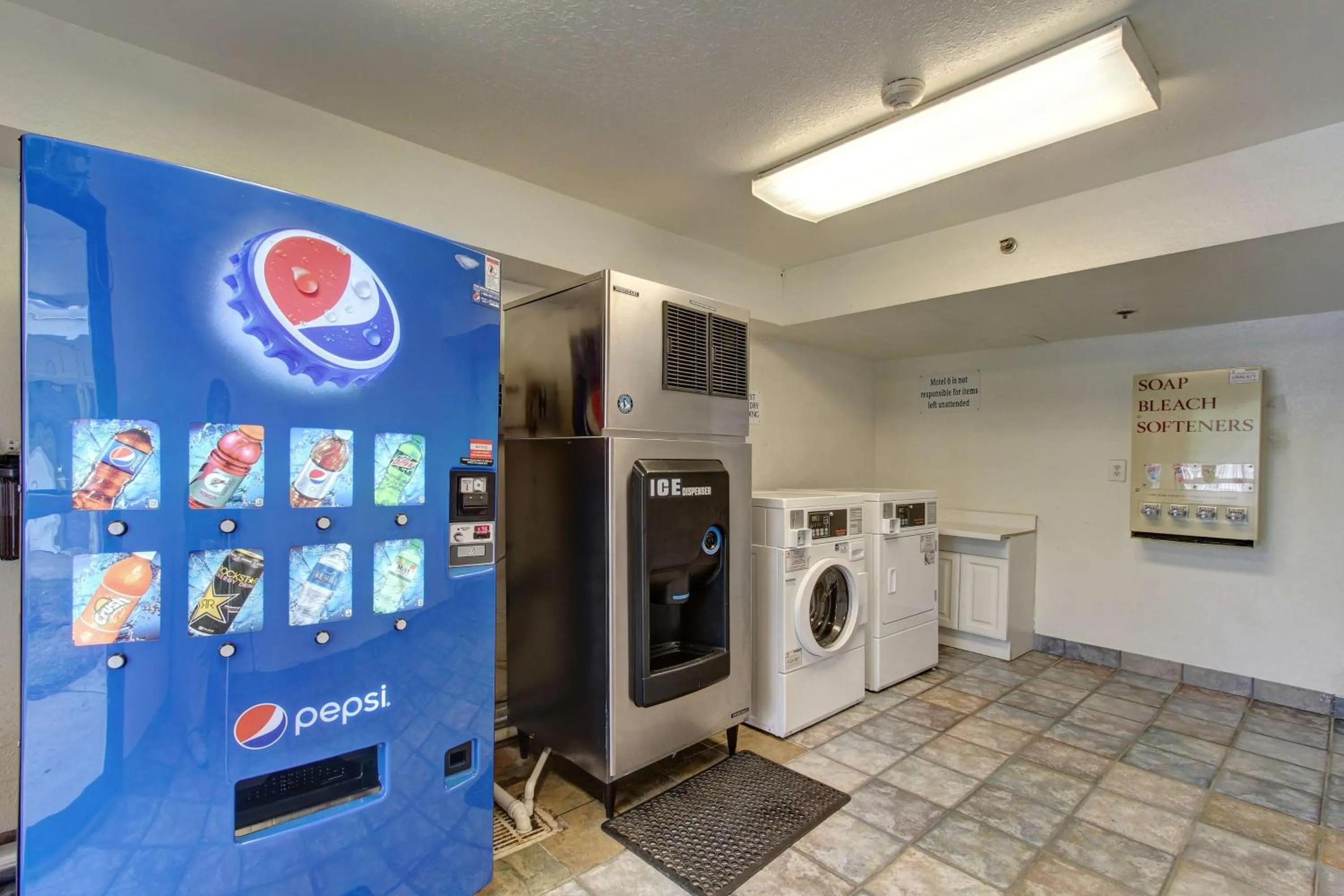 Breakfast in Motel 6-Amherst, OH - Cleveland West - Lorain